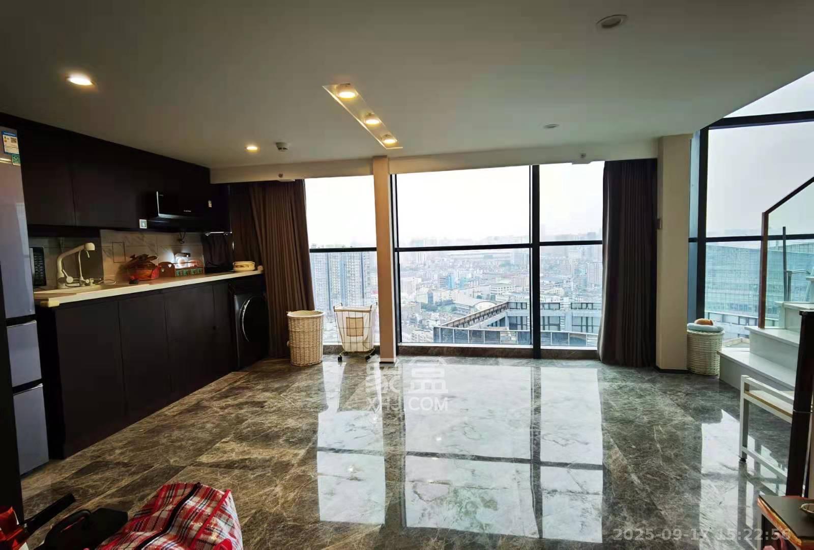 华远云玺公寓  1室1厅1卫    9000.0元/月室内图