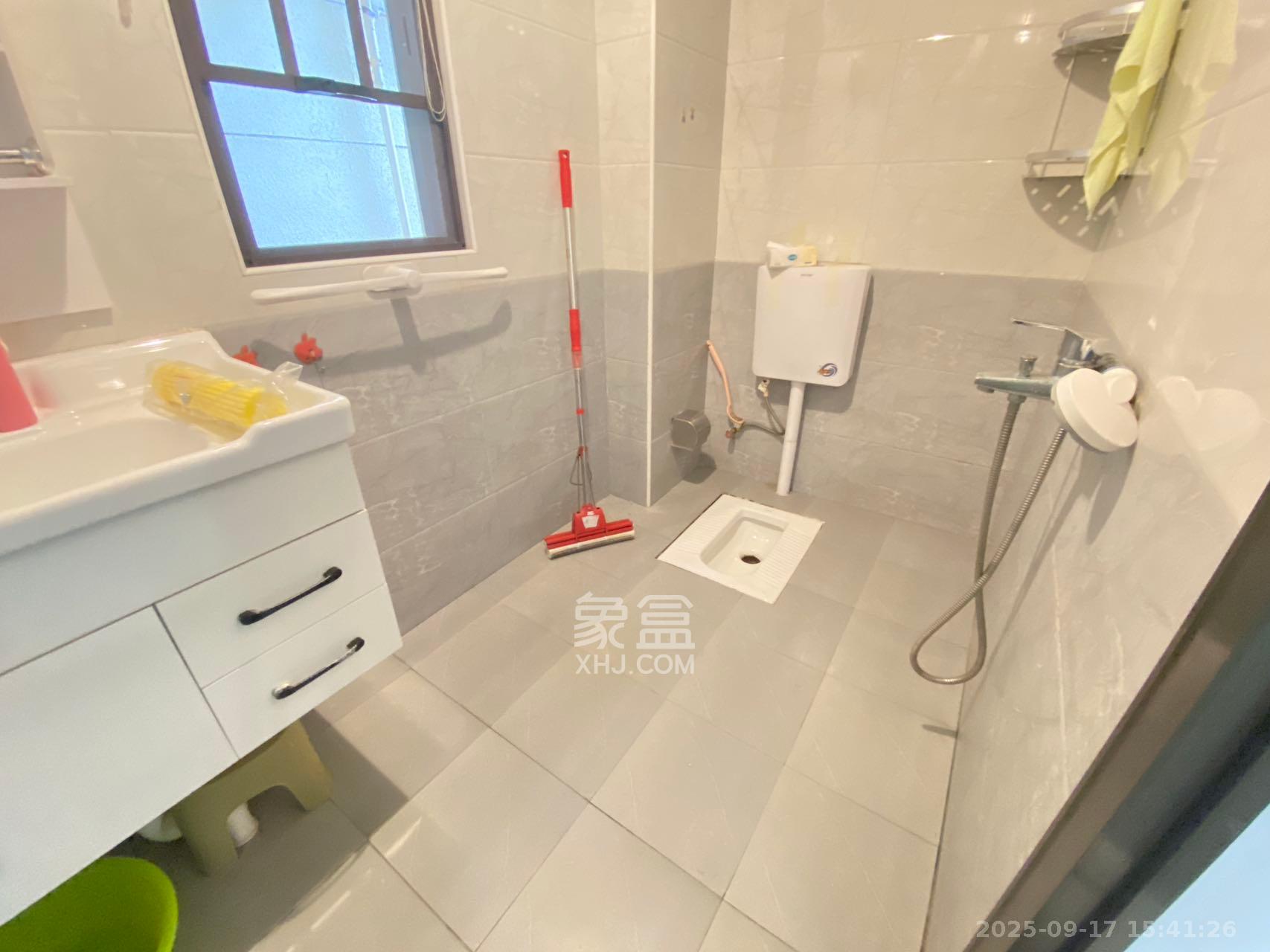 佳兆业云顶梅溪湖(佳兆业梅溪荟) 3室2厅2卫 2800.00元/月 佳兆业云顶梅溪湖(佳兆业梅溪荟) 3室2厅2卫 2800.00元/月室内图