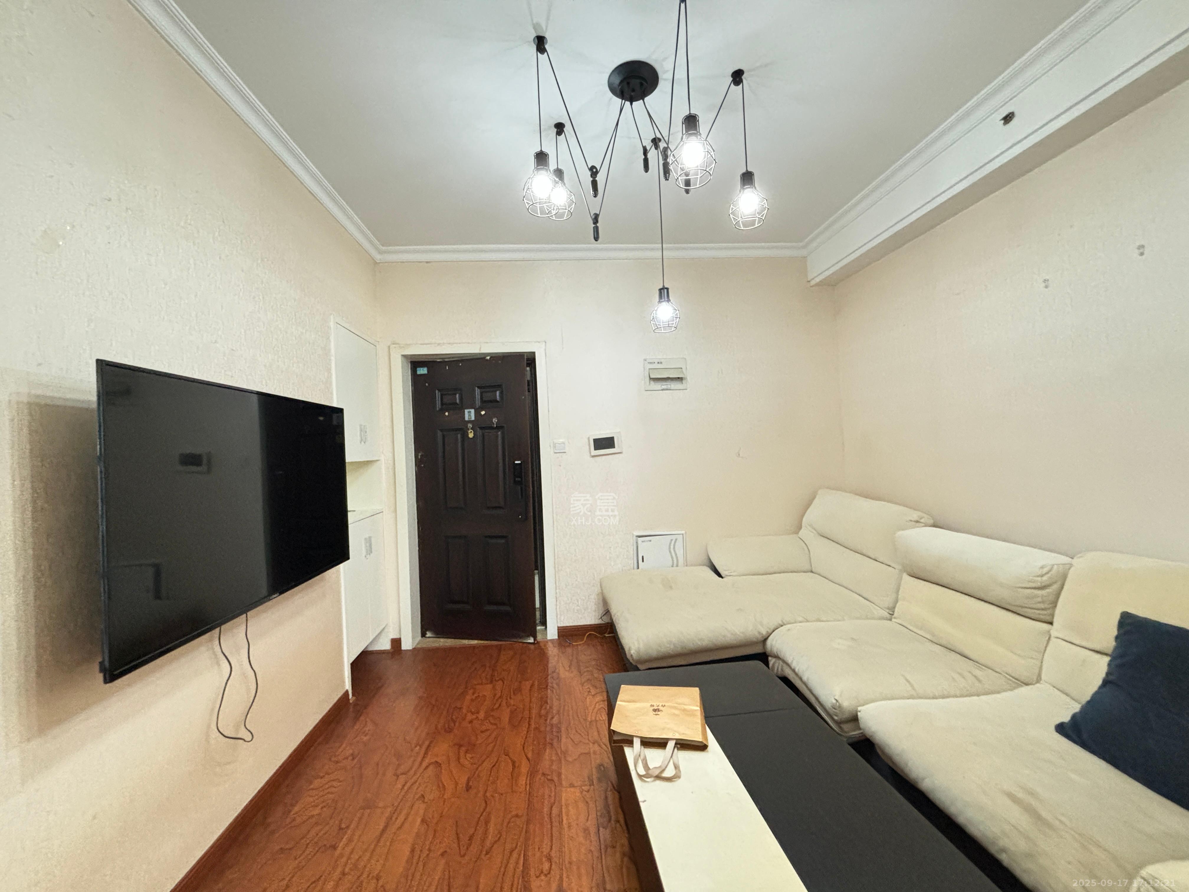 美洲故事高层 2室1厅1卫 1700.0元/月 美洲故事高层 2室1厅1卫 1700.0元/月室内图