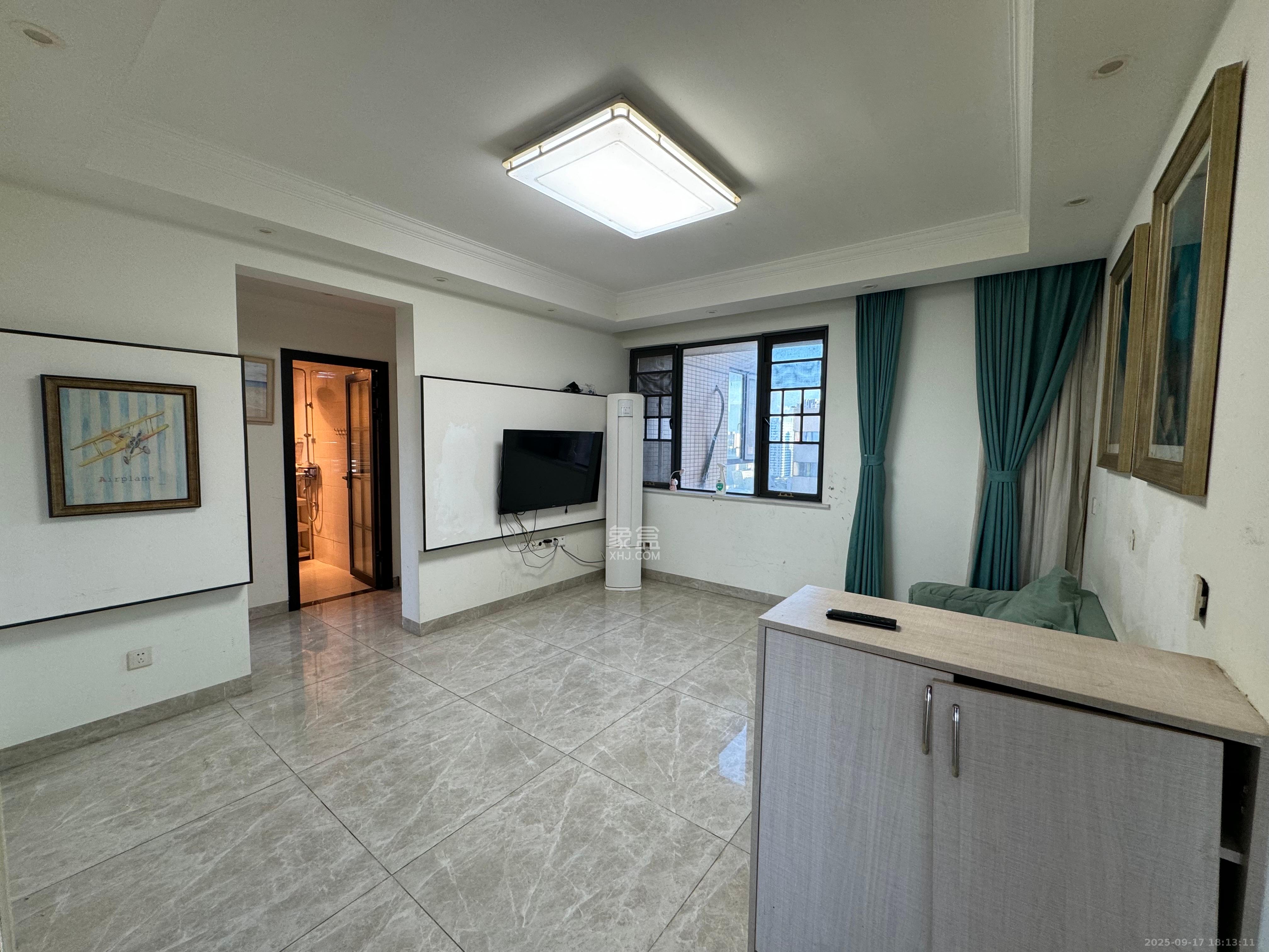 金轮星光名座 3室2厅1卫 2500.0元/月 金轮星光名座 3室2厅1卫 2500.0元/月室内图