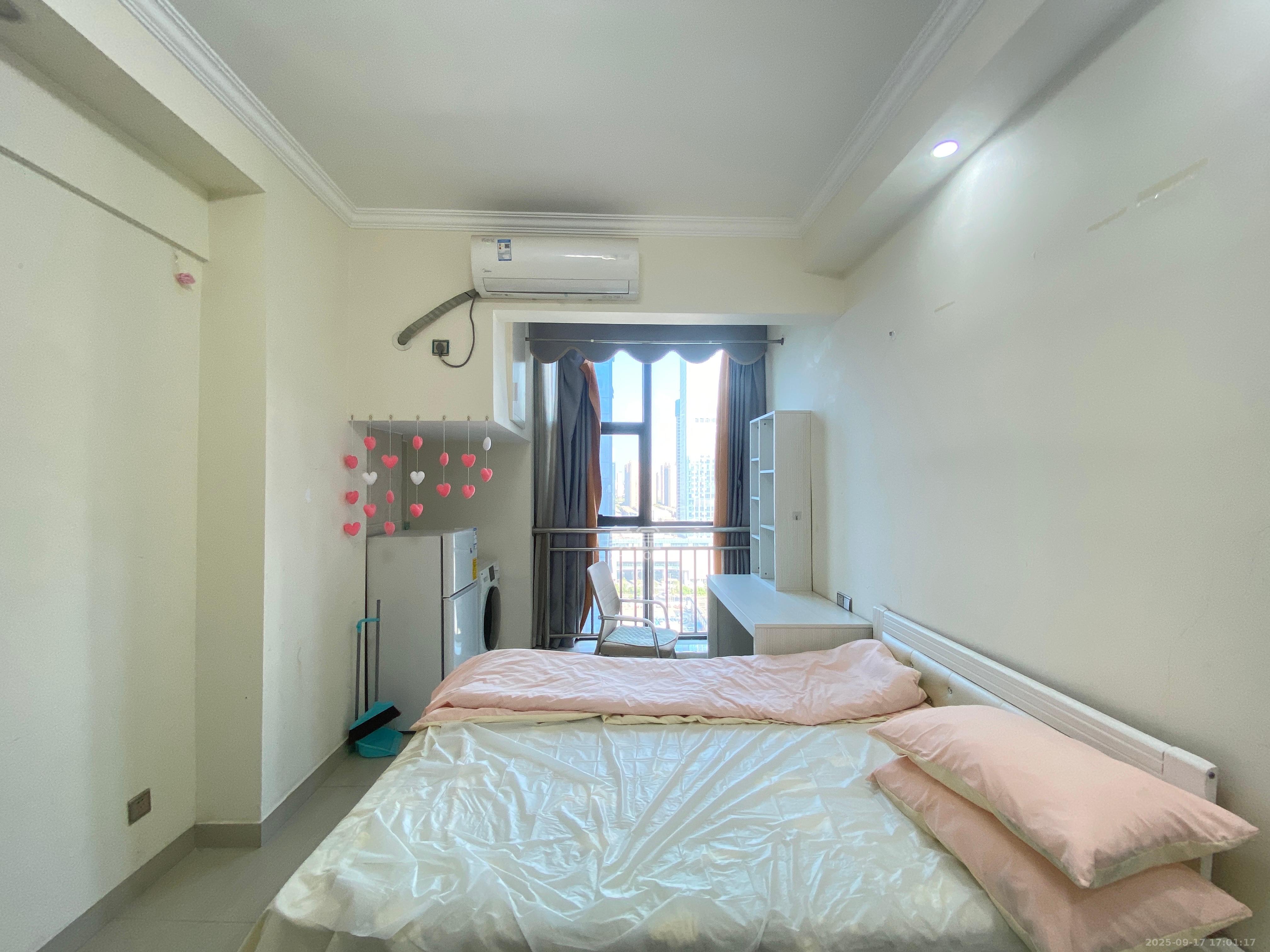 东盈商业广场(华泉城市广场) 1室1厅1卫 1600.0元/月 东盈商业广场(华泉城市广场) 1室1厅1卫 1600.0元/月室内图