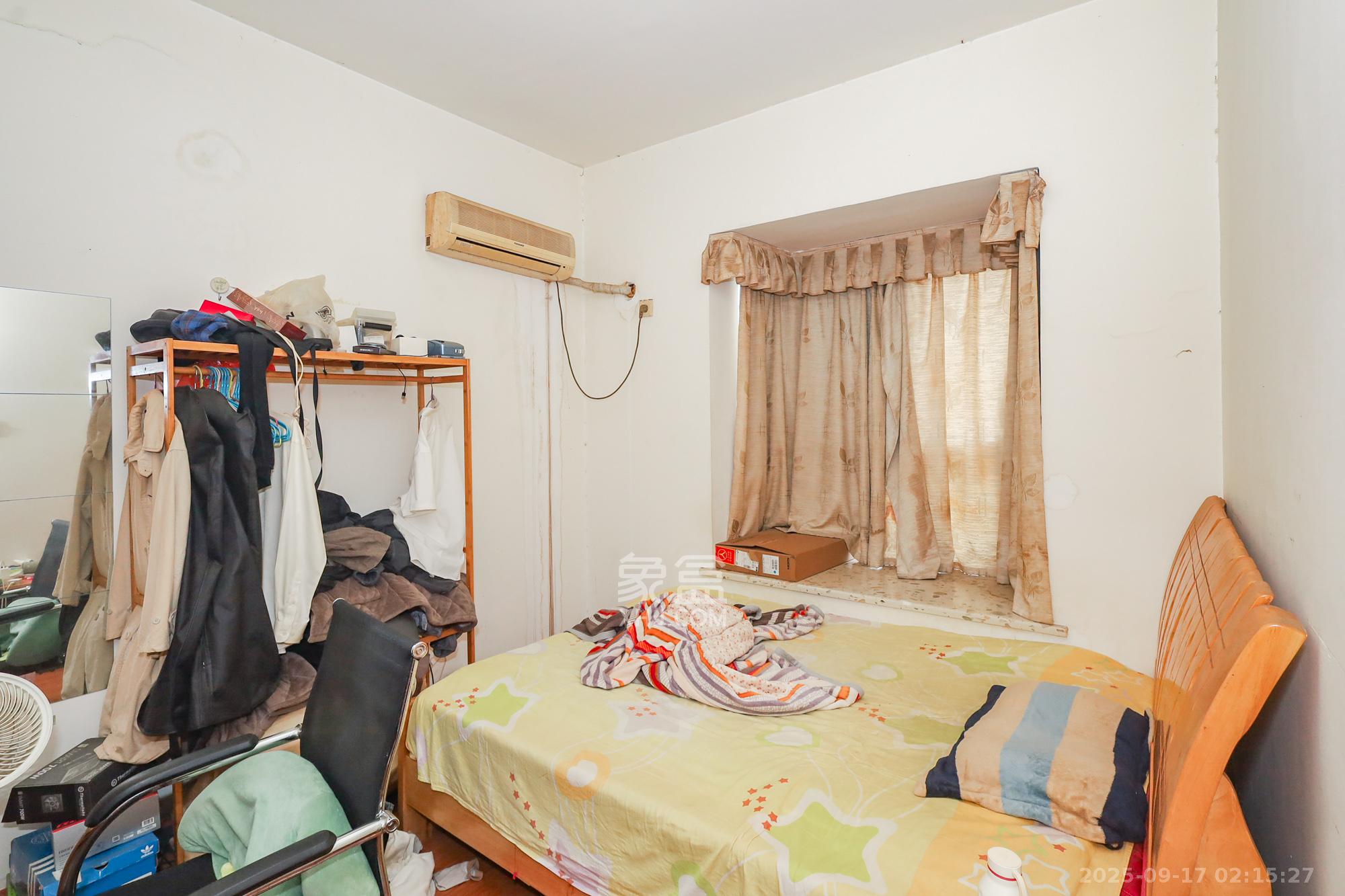 金麓西岸和苑 2室2厅1卫 63.3万 金麓西岸和苑 2室2厅1卫 63.3万卧室