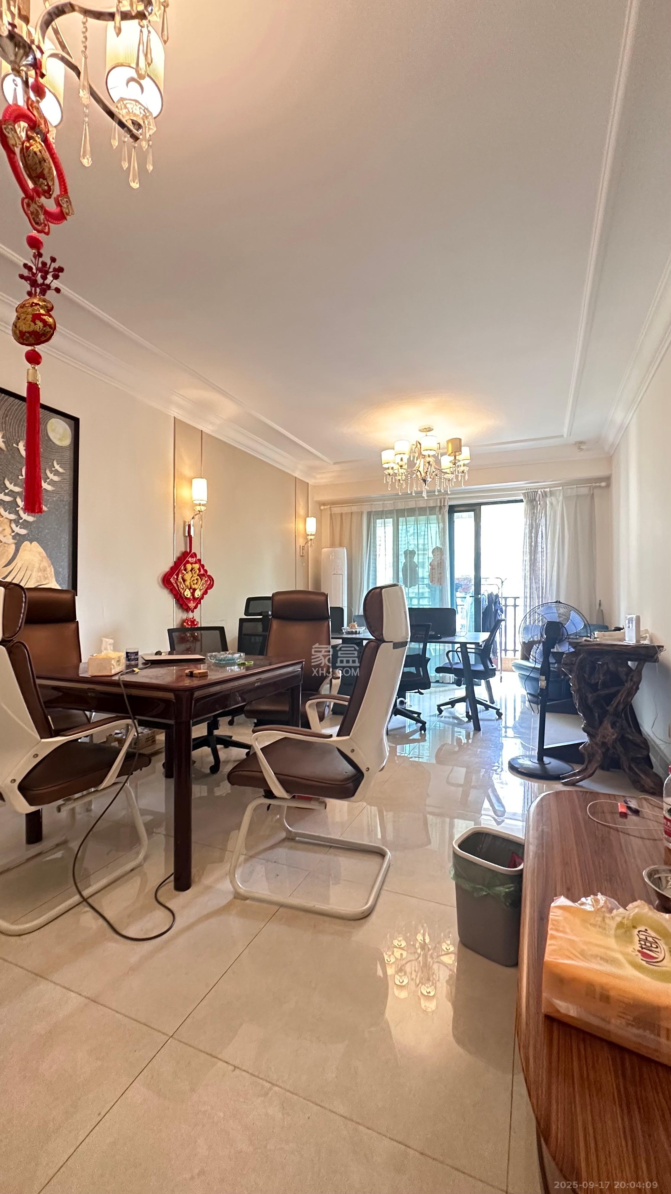 恒大雅苑 3室2厅2卫 3000.0元/月 恒大雅苑 3室2厅2卫 3000.0元/月室内图