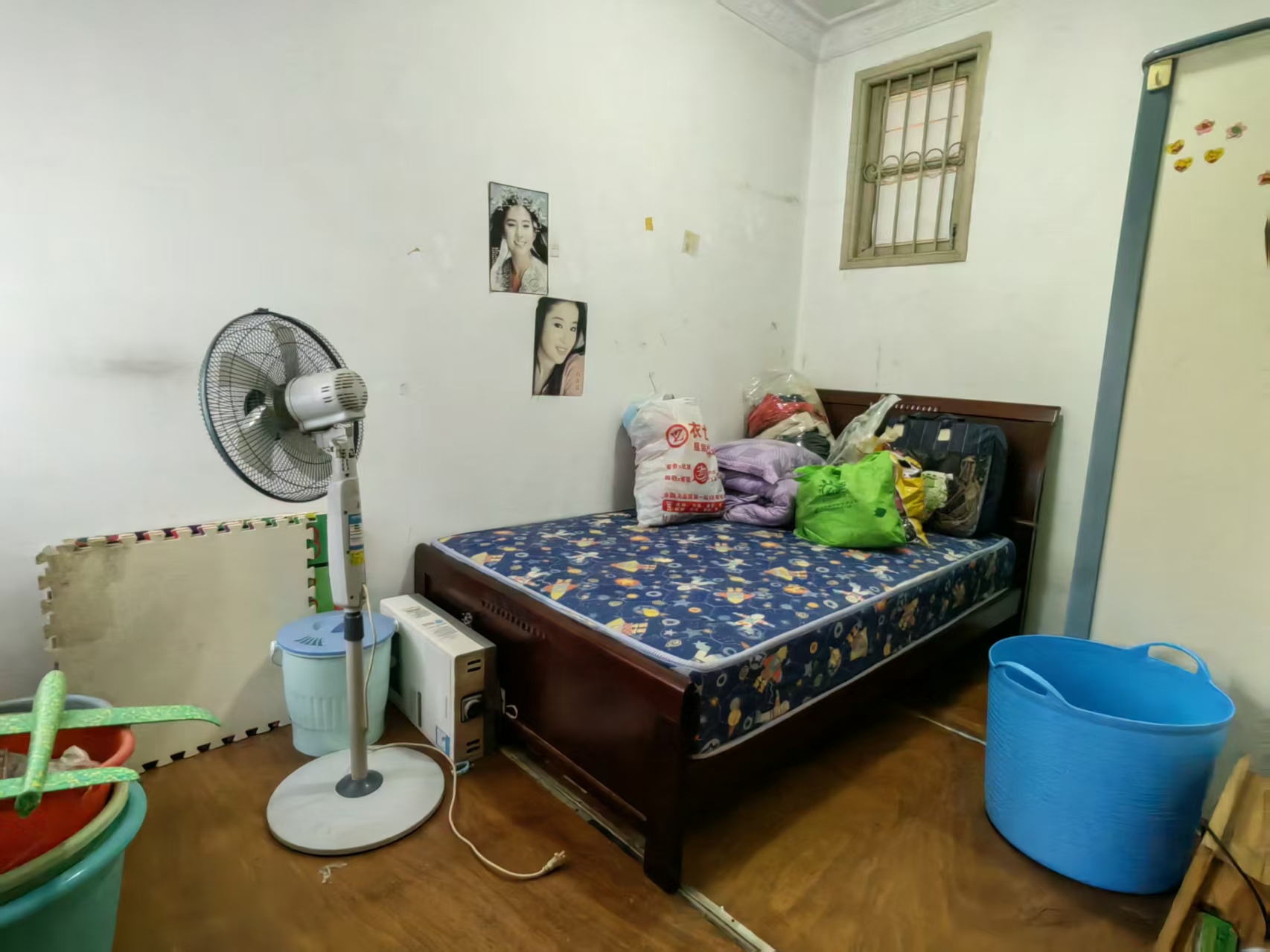 会龙山社区  3室2厅1卫    38.8万