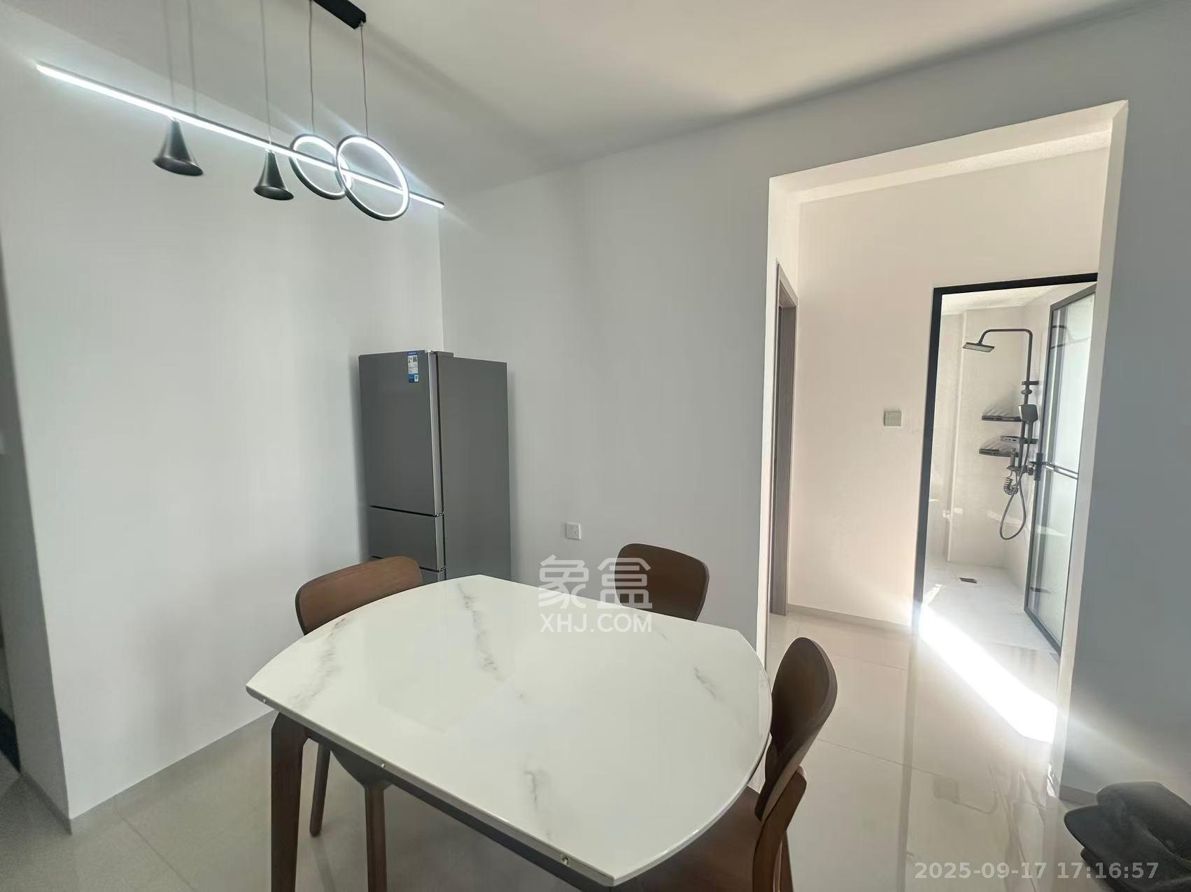 谷山景苑  2室2厅1卫    2000.0元/月室内图