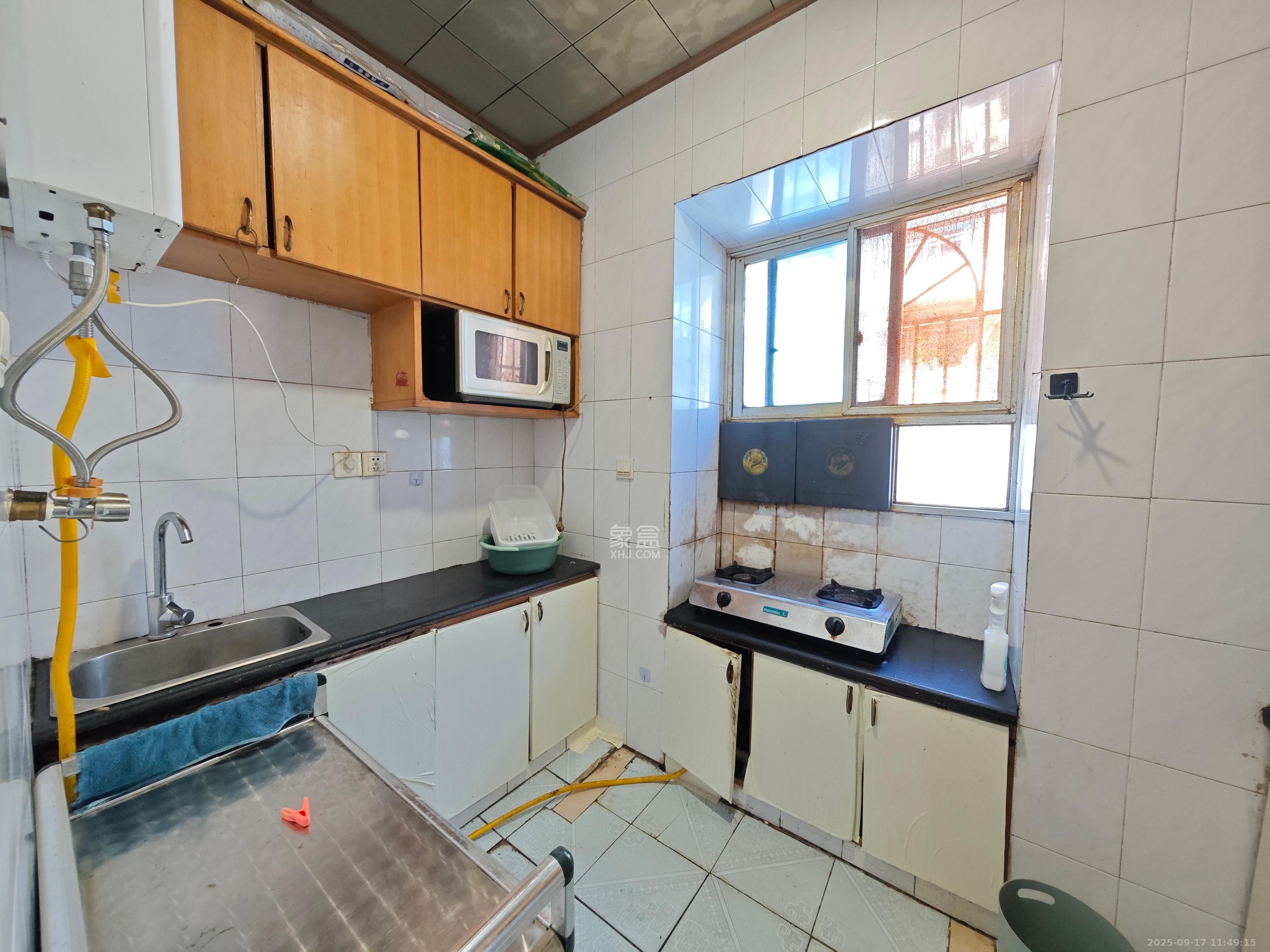 左家塘中级人民法院宿舍  3室1厅1卫    1780.0元/月室内图