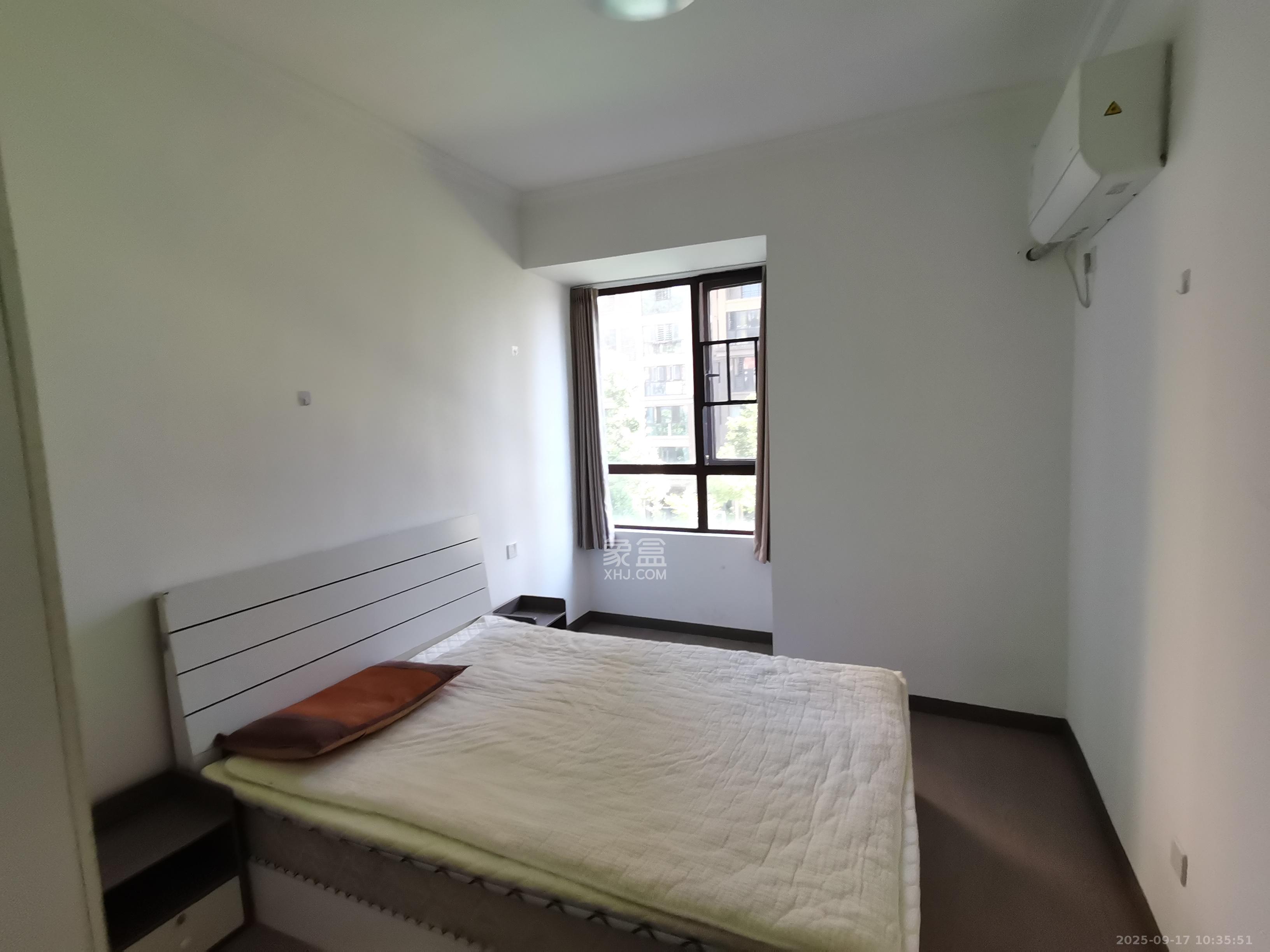 盛景谷山里 3室2厅2卫 2500.0元/月 盛景谷山里 3室2厅2卫 2500.0元/月室内图