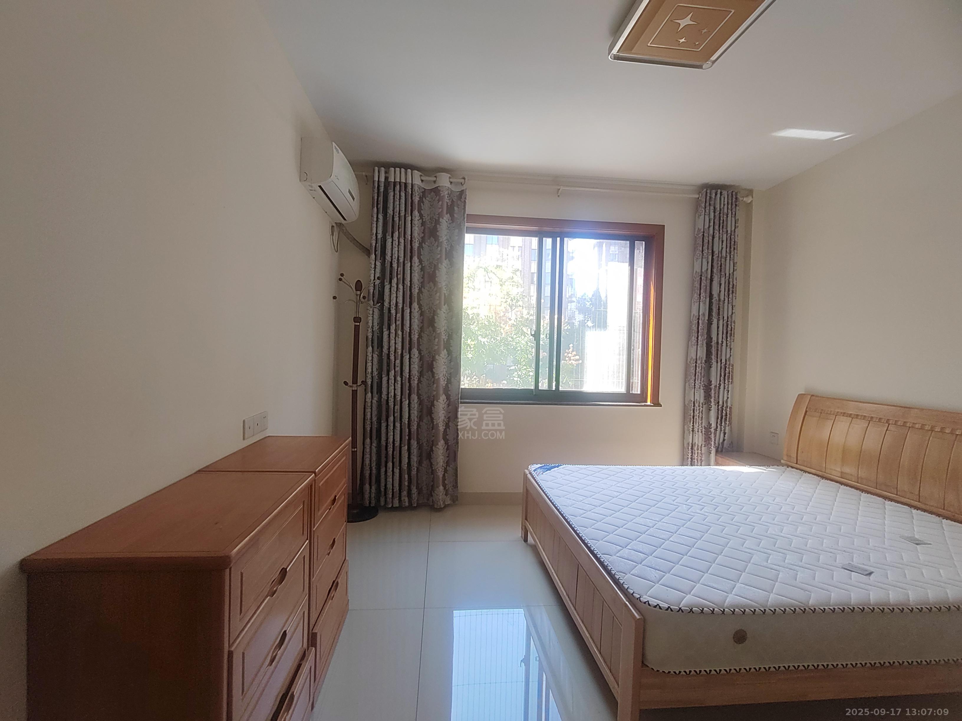 天泉一品 3室2厅2卫 2100.0元/月 天泉一品 3室2厅2卫 2100.0元/月室内图