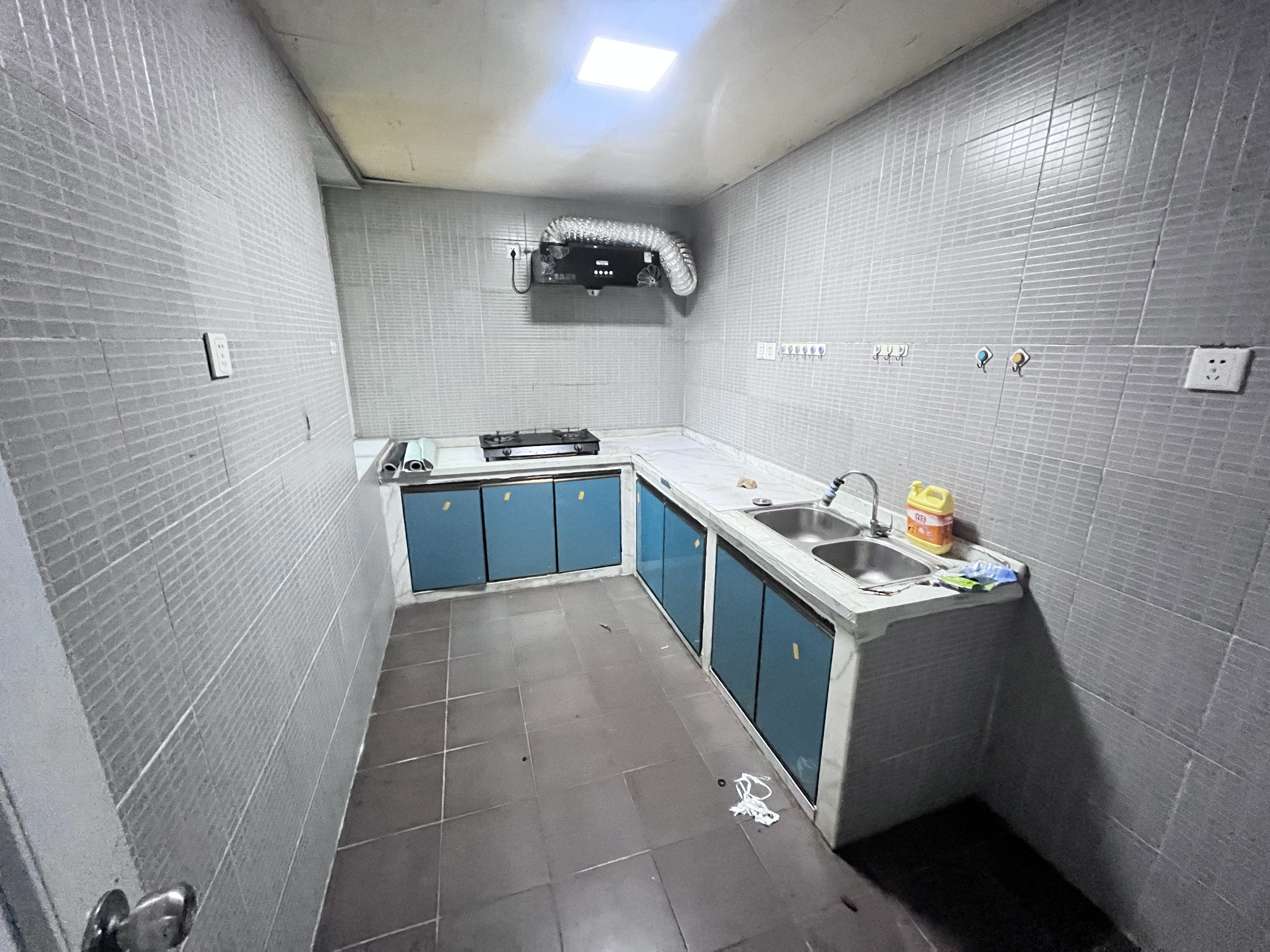 富丽花园 2室2厅1卫 2000.0元/月 富丽花园 2室2厅1卫 2000.0元/月室内图