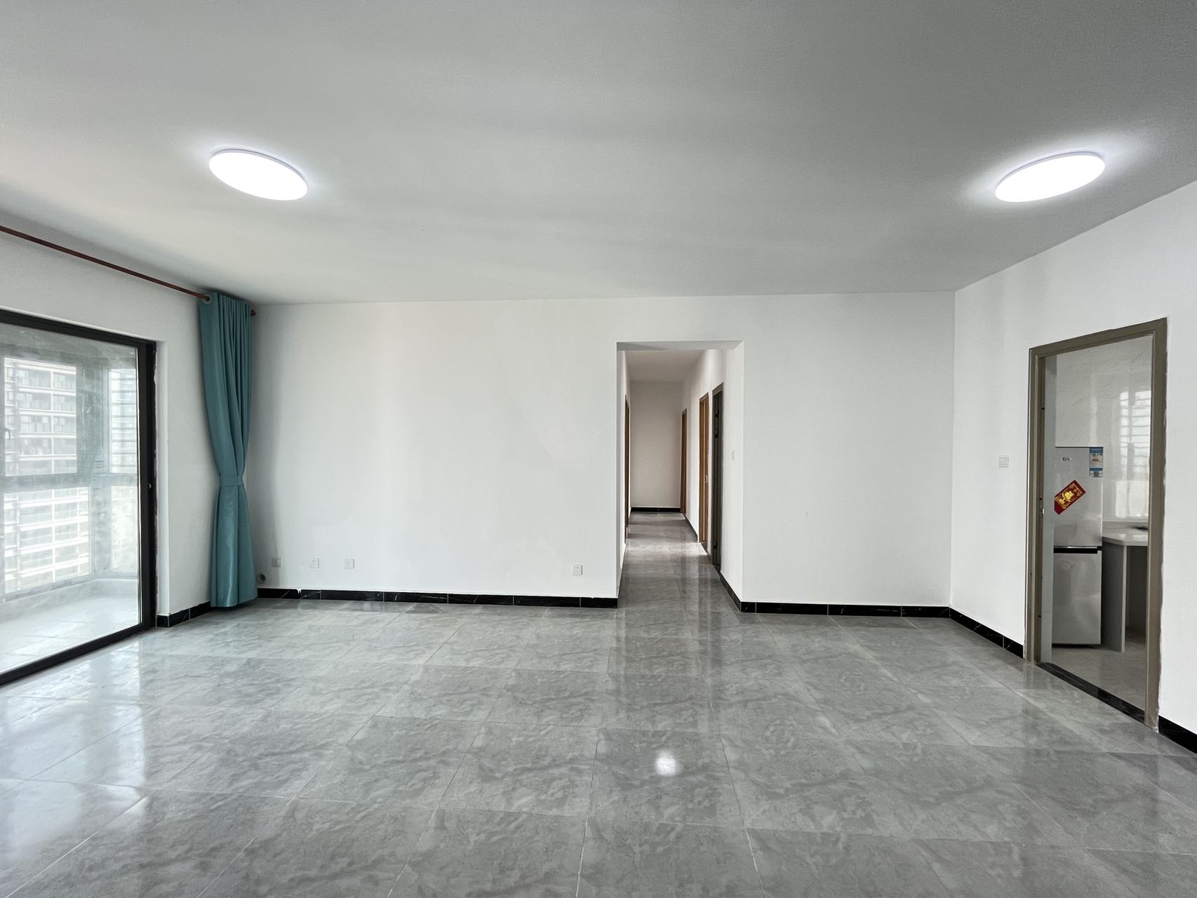 坡博家园五区  5室2厅2卫    3800.0元/月室内图