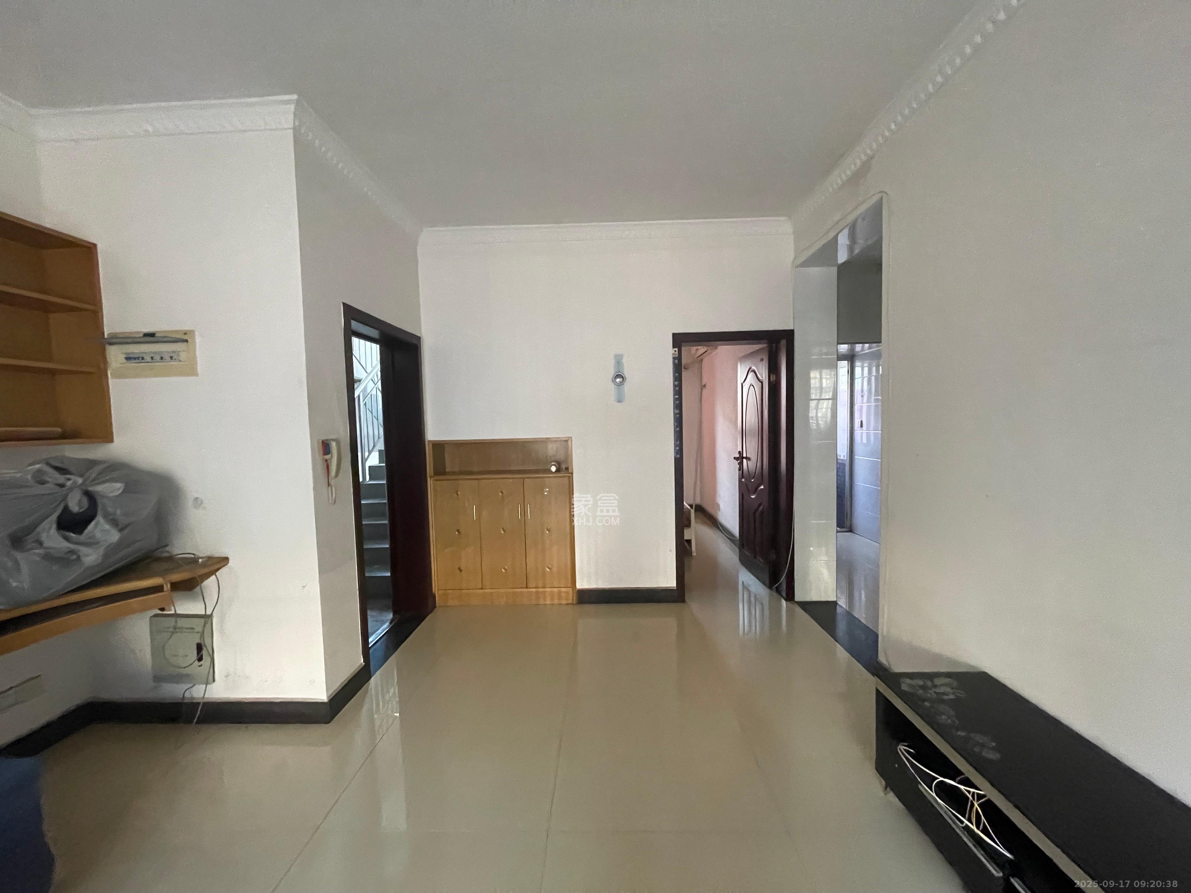 新路小区 2室1厅1卫 1500.0元/月 新路小区 2室1厅1卫 1500.0元/月室内图