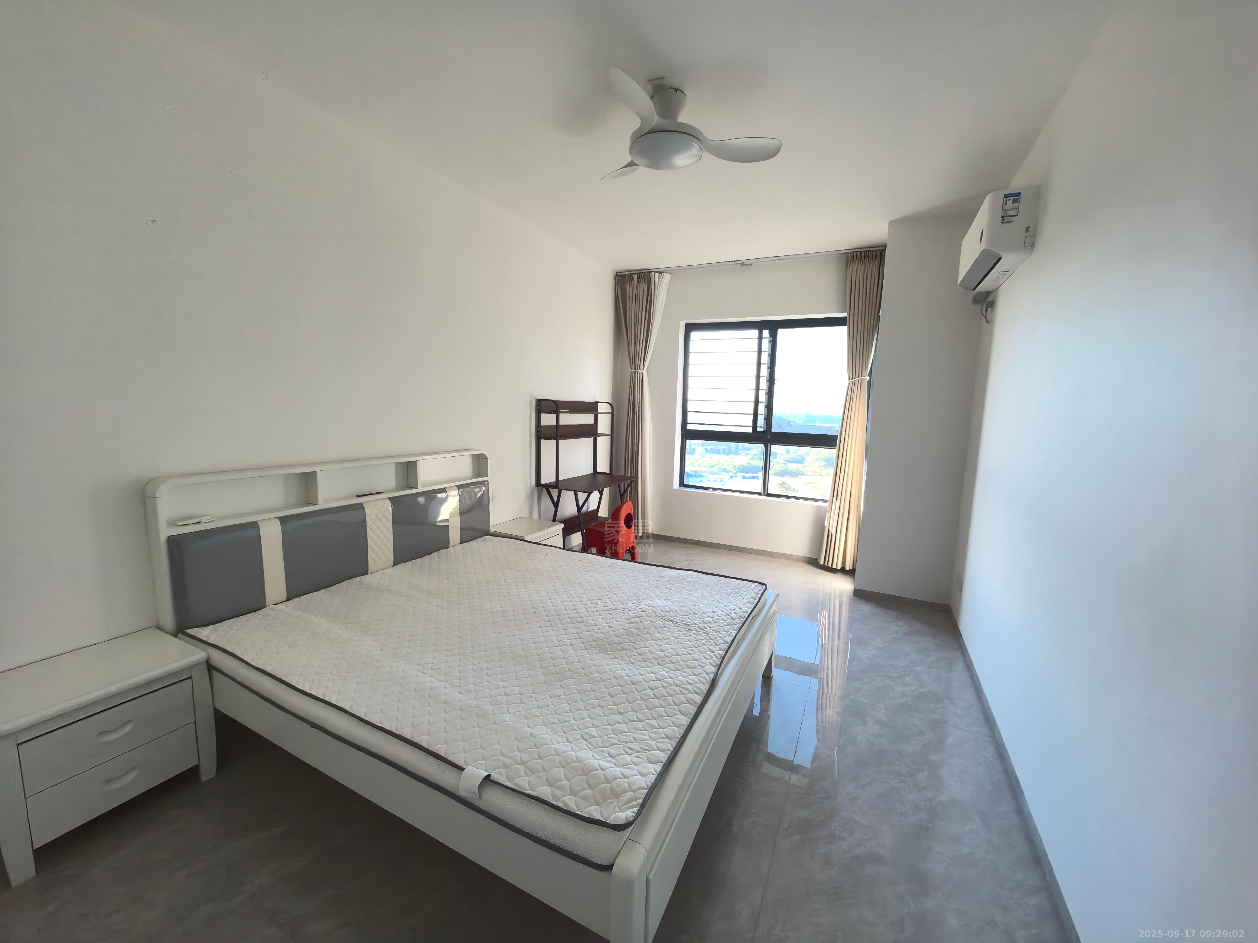 学府时代 3室2厅2卫 1700.0元/月 学府时代 3室2厅2卫 1700.0元/月室内图