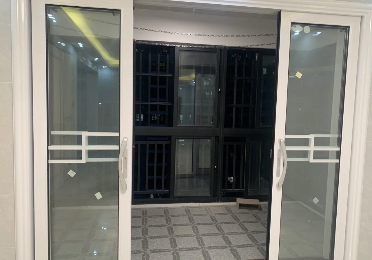 盛贤景都  3室2厅2卫    3500.0元/月 盛贤景都  3室2厅2卫    3500.0元/月室内图