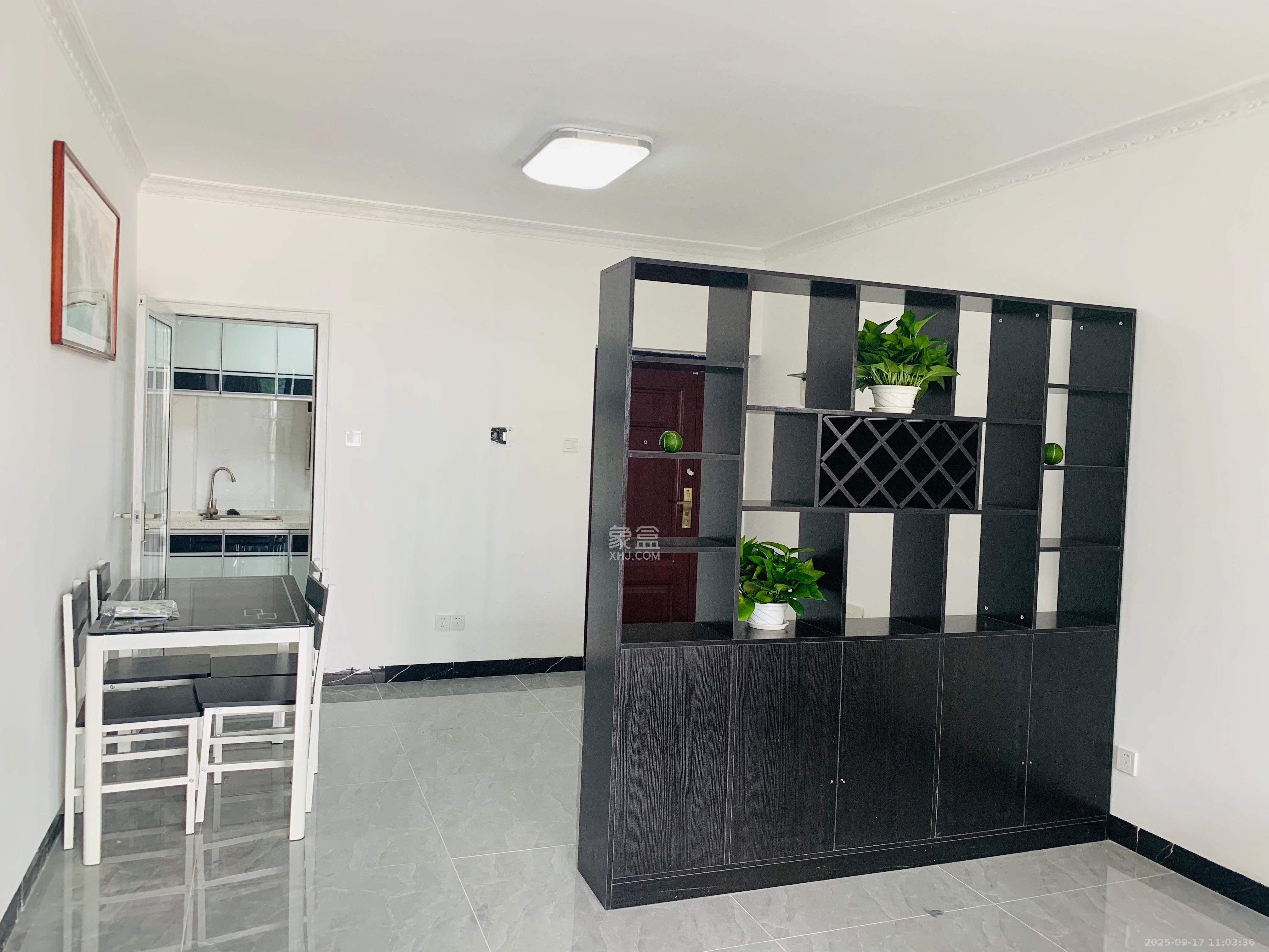 鑫远和城（一、二期）  2室1厅1卫    1900.0元/月室内图