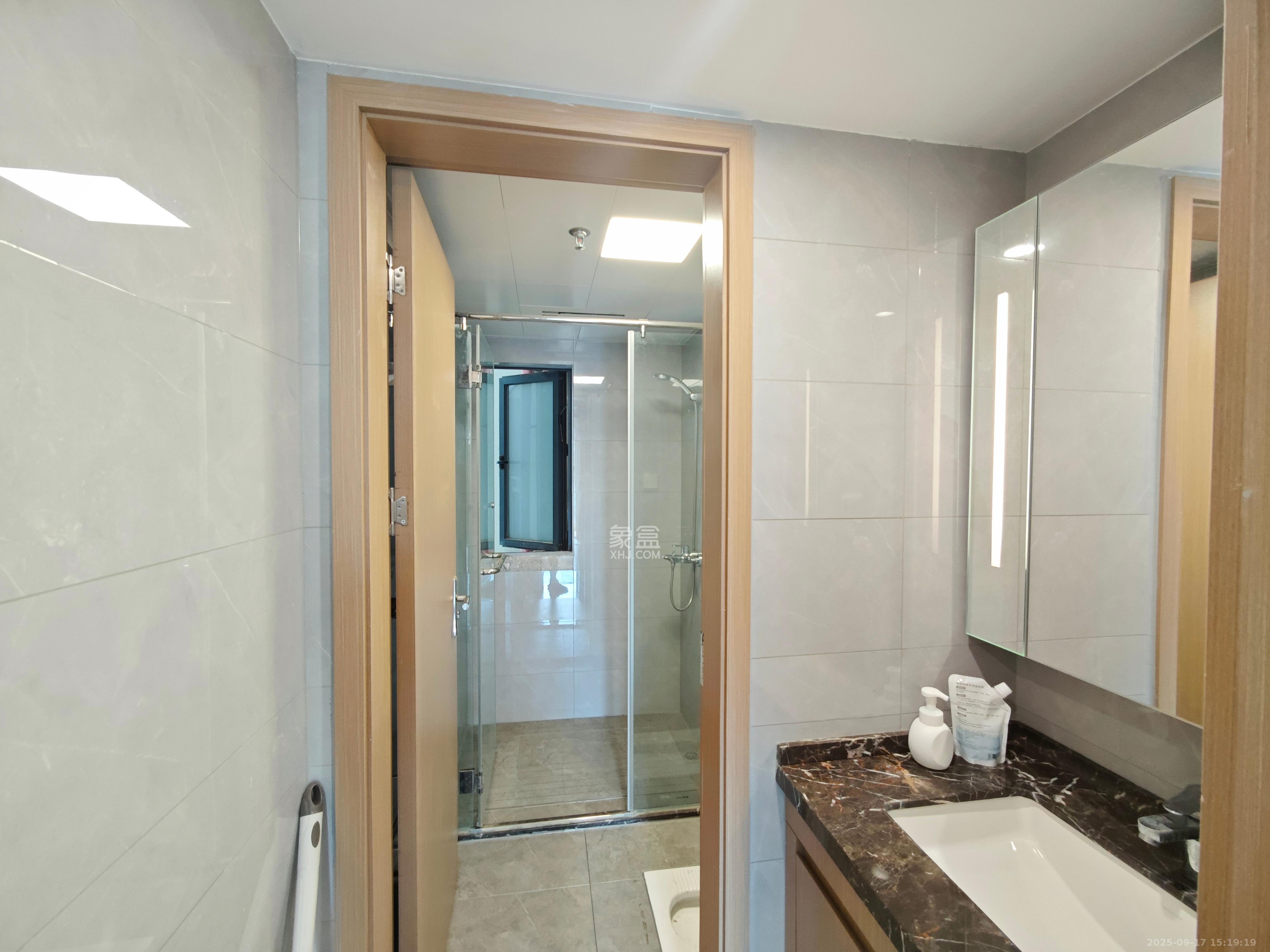 中国铁建湘语梅溪  3室2厅2卫    3000.0元/月室内图