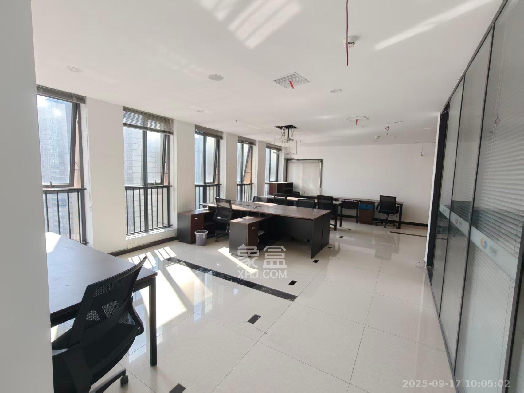 新长海广场   210.0㎡      8000.0元/月室内图