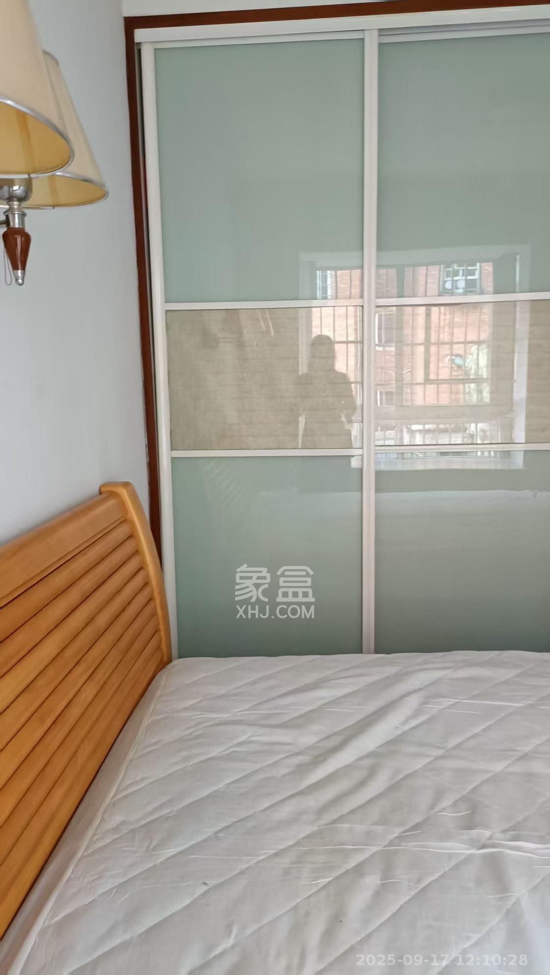 紫薇鑫园 3室2厅1卫 2300.0元/月 紫薇鑫园 3室2厅1卫 2300.0元/月室内图