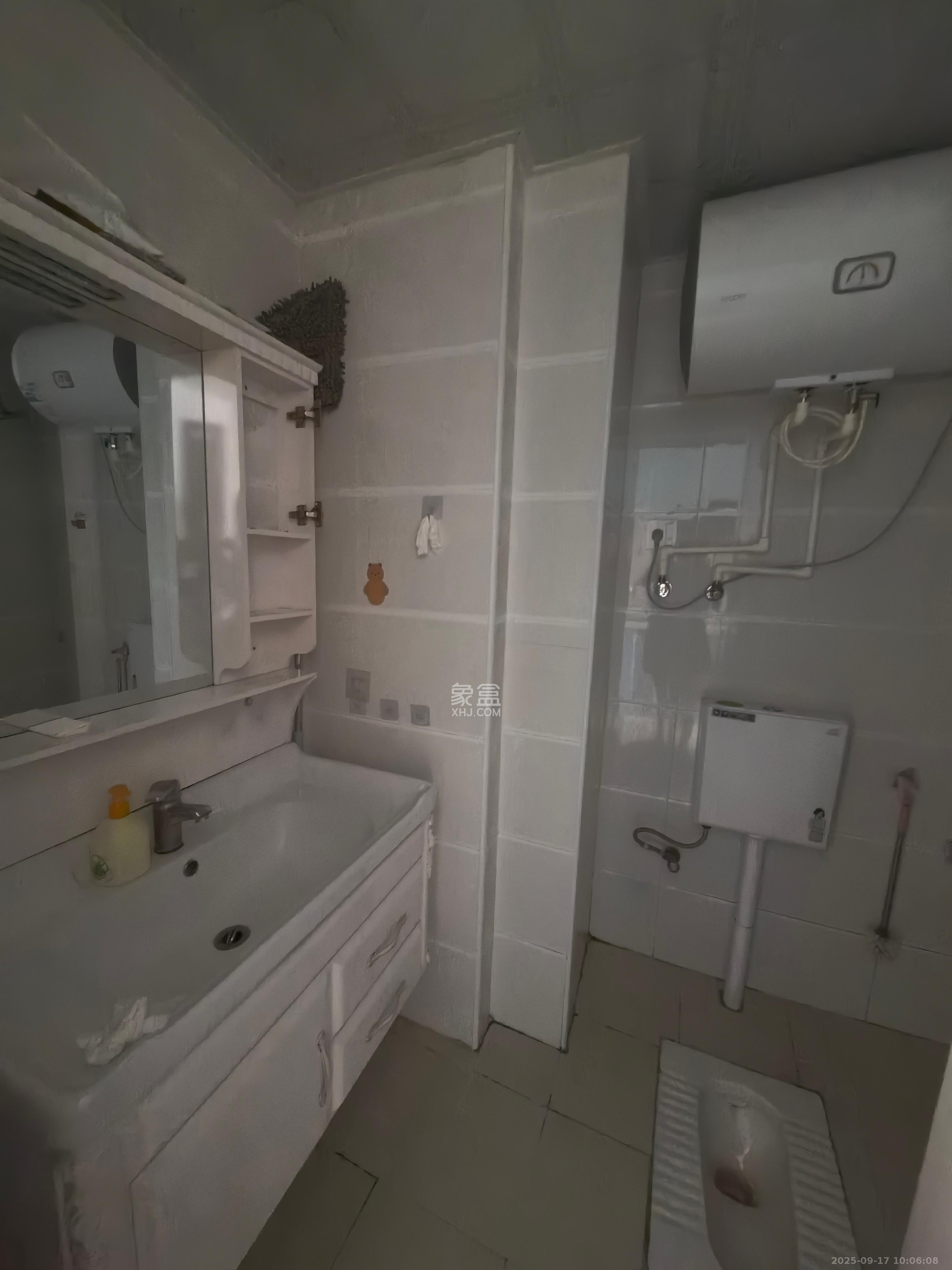 华润五彩城 1室1厅1卫 1500.0元/月 华润五彩城 1室1厅1卫 1500.0元/月室内图