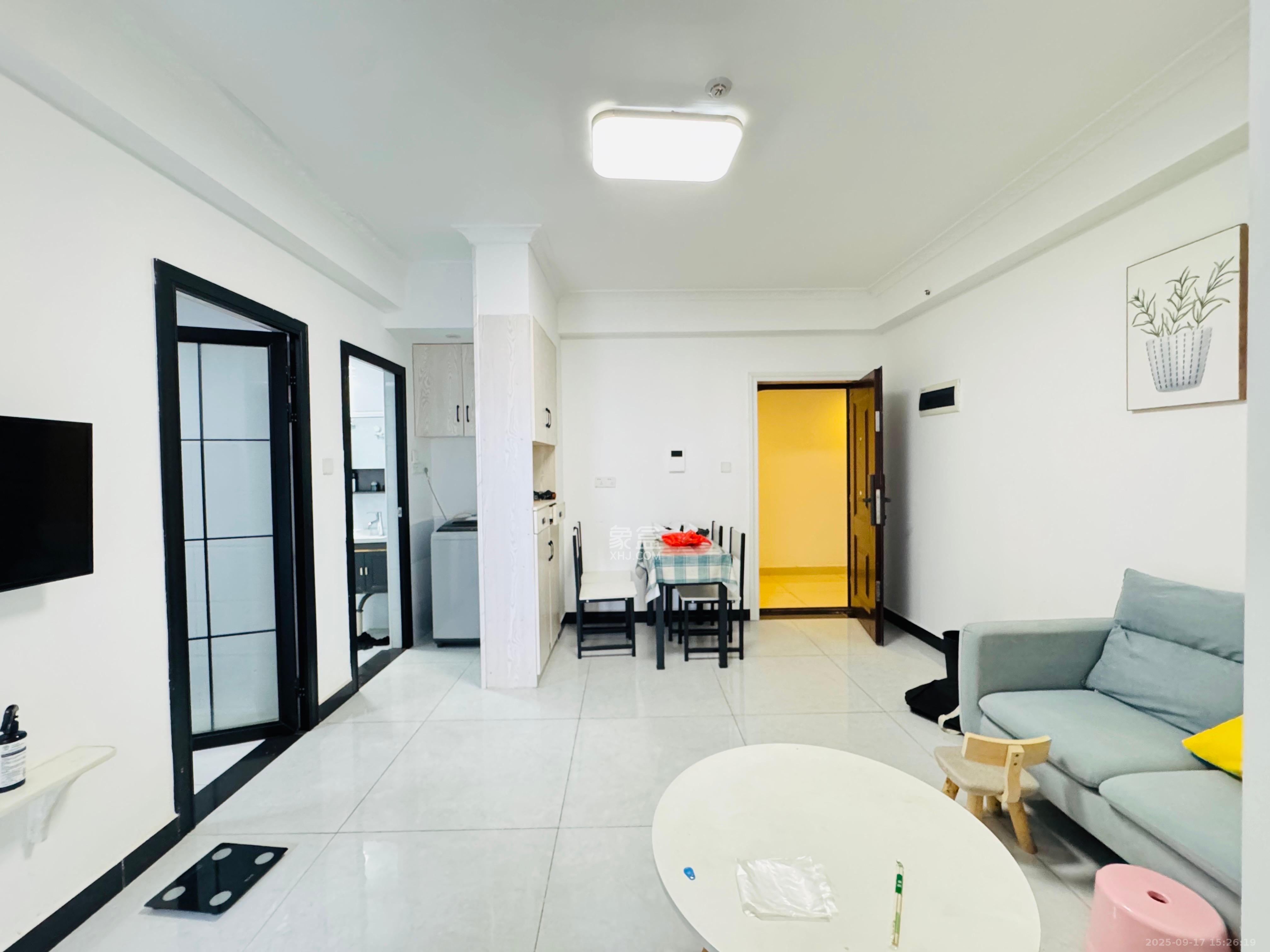 欧亚达国际广场 2室1厅1卫 1900.0元/月 欧亚达国际广场 2室1厅1卫 1900.0元/月室内图