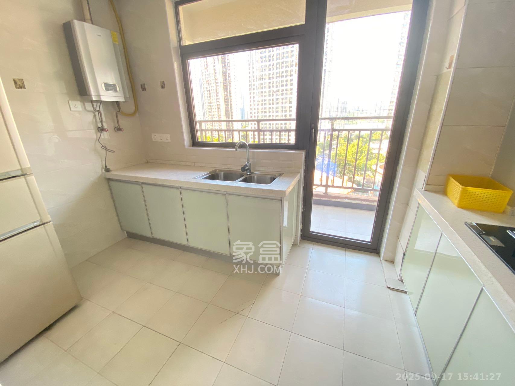 佳兆业云顶梅溪湖(佳兆业梅溪荟) 3室2厅2卫 2800.00元/月 佳兆业云顶梅溪湖(佳兆业梅溪荟) 3室2厅2卫 2800.00元/月室内图