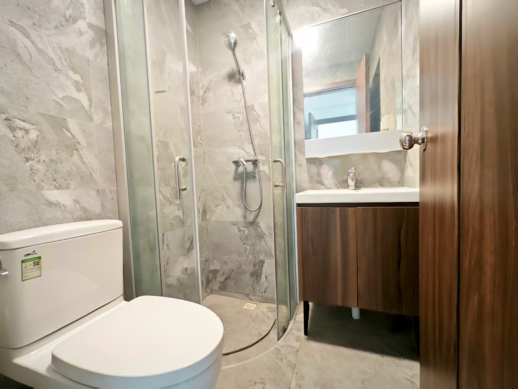 滨江海岸三期 3室2厅2卫 175.0万 滨江海岸三期 3室2厅2卫 175.0万室内图