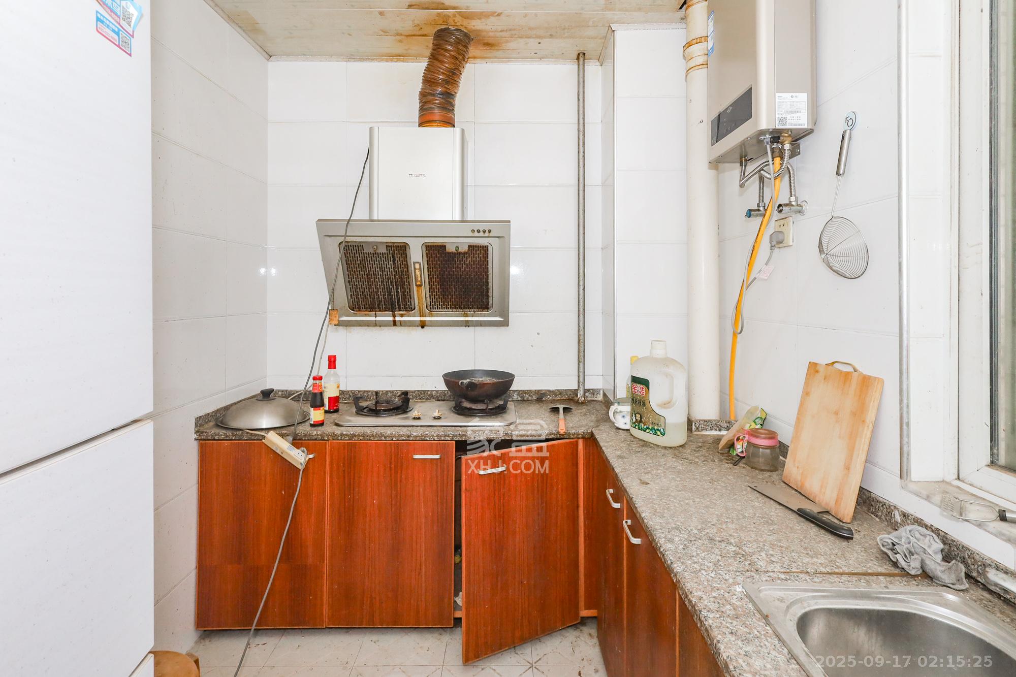 金麓西岸和苑 2室2厅1卫 63.3万 金麓西岸和苑 2室2厅1卫 63.3万厨房