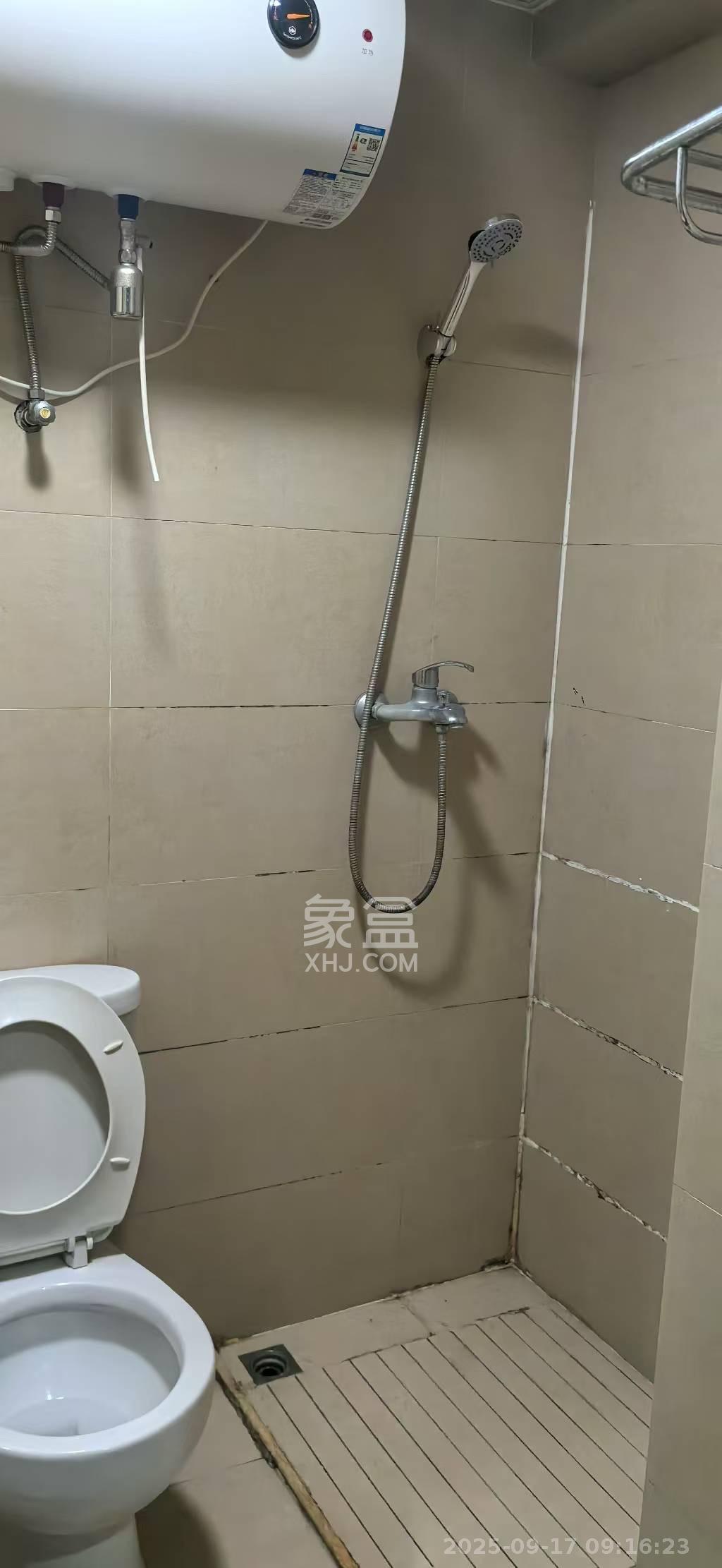 万科金色家园 1室1厅1卫 1300.0元/月 万科金色家园 1室1厅1卫 1300.0元/月室内图