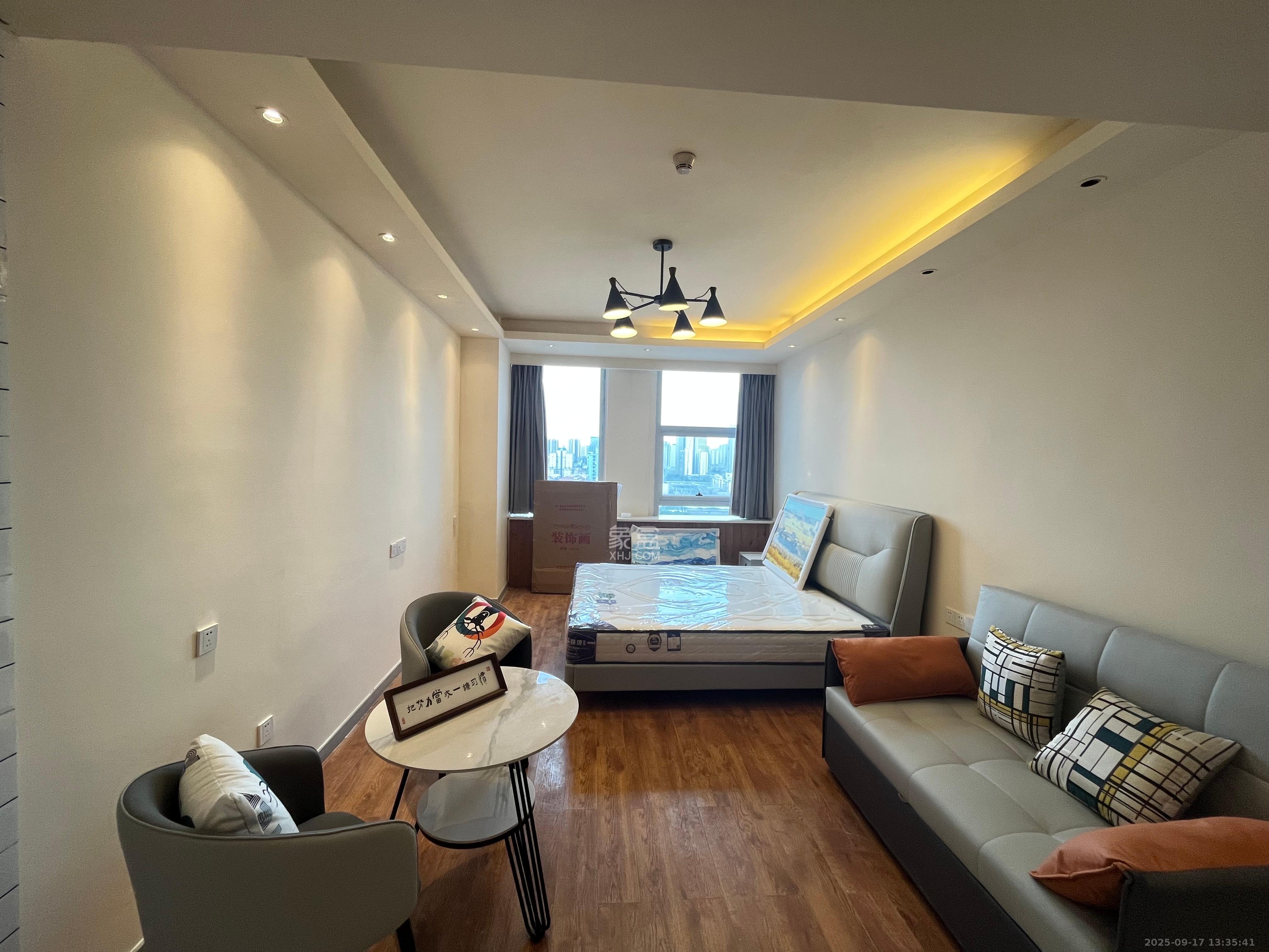 宇成朝阳广场 1室0厅1卫 2450.0元/月 宇成朝阳广场 1室0厅1卫 2450.0元/月室内图