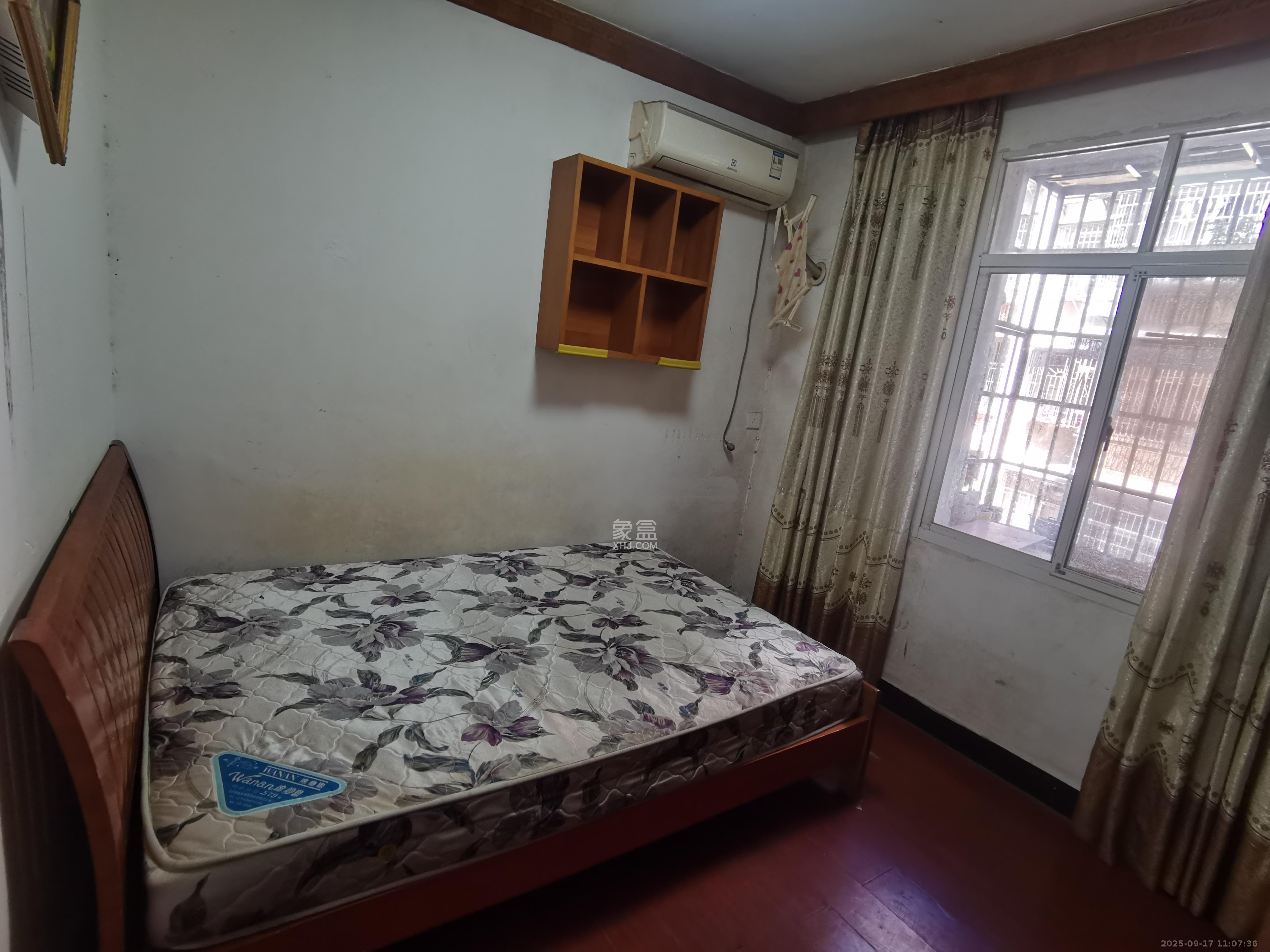 桔园小区1-8片 3室1厅1卫 1500.0元/月 桔园小区1-8片 3室1厅1卫 1500.0元/月室内图