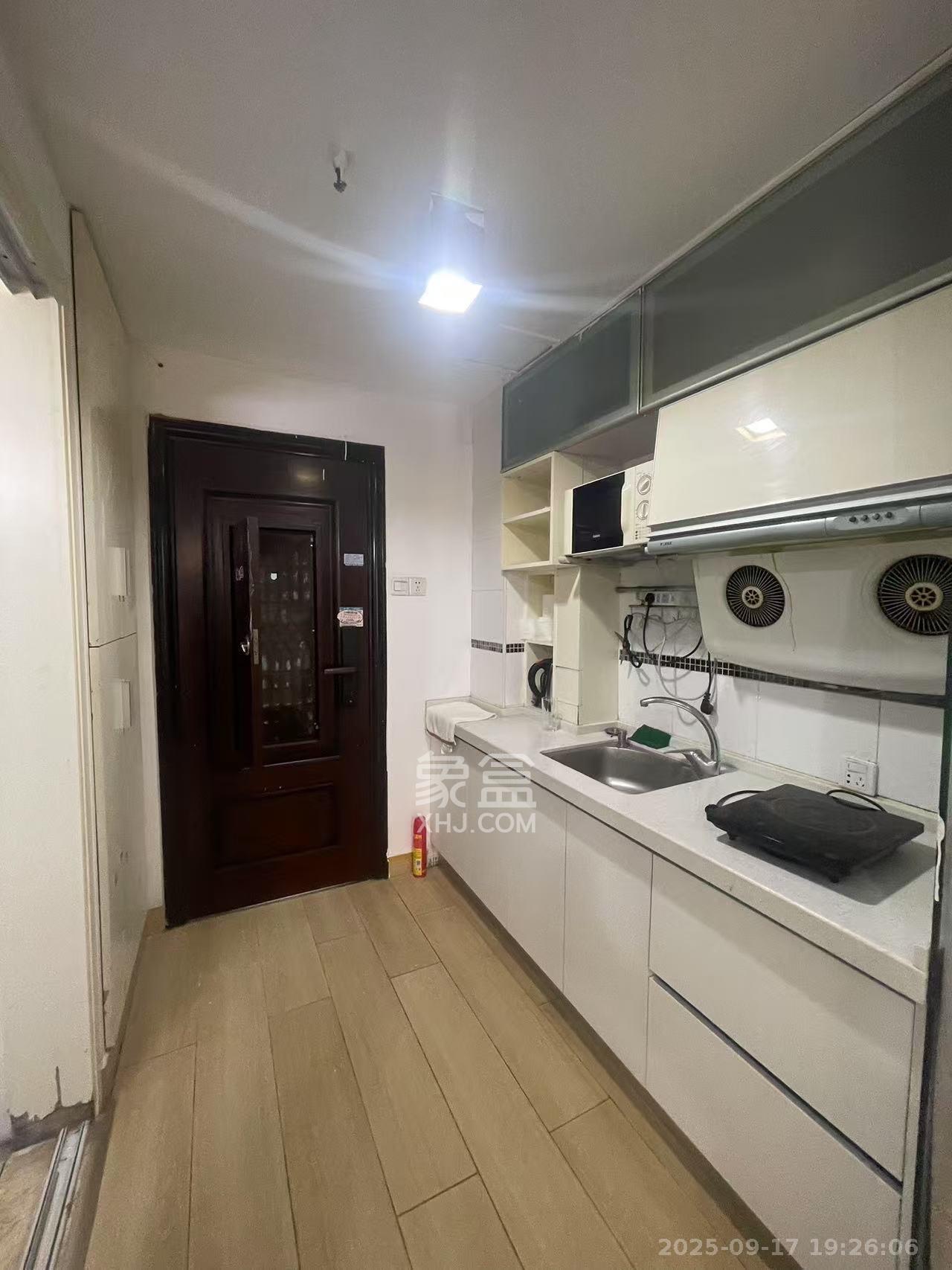 七彩丽都 1室1厅1卫 2000.0元/月 七彩丽都 1室1厅1卫 2000.0元/月室内图