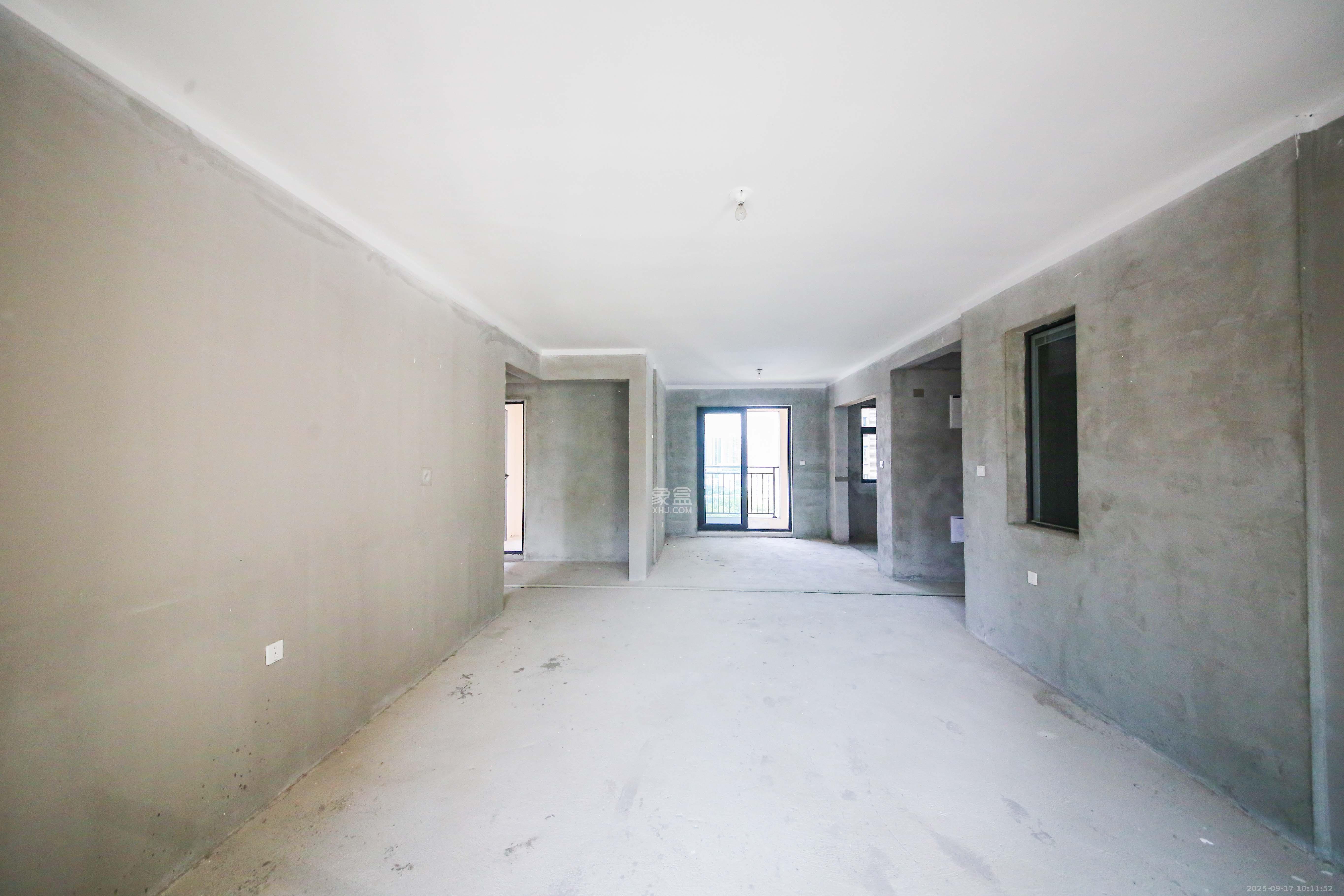 中建钰和城  4室2厅2卫   190.00万