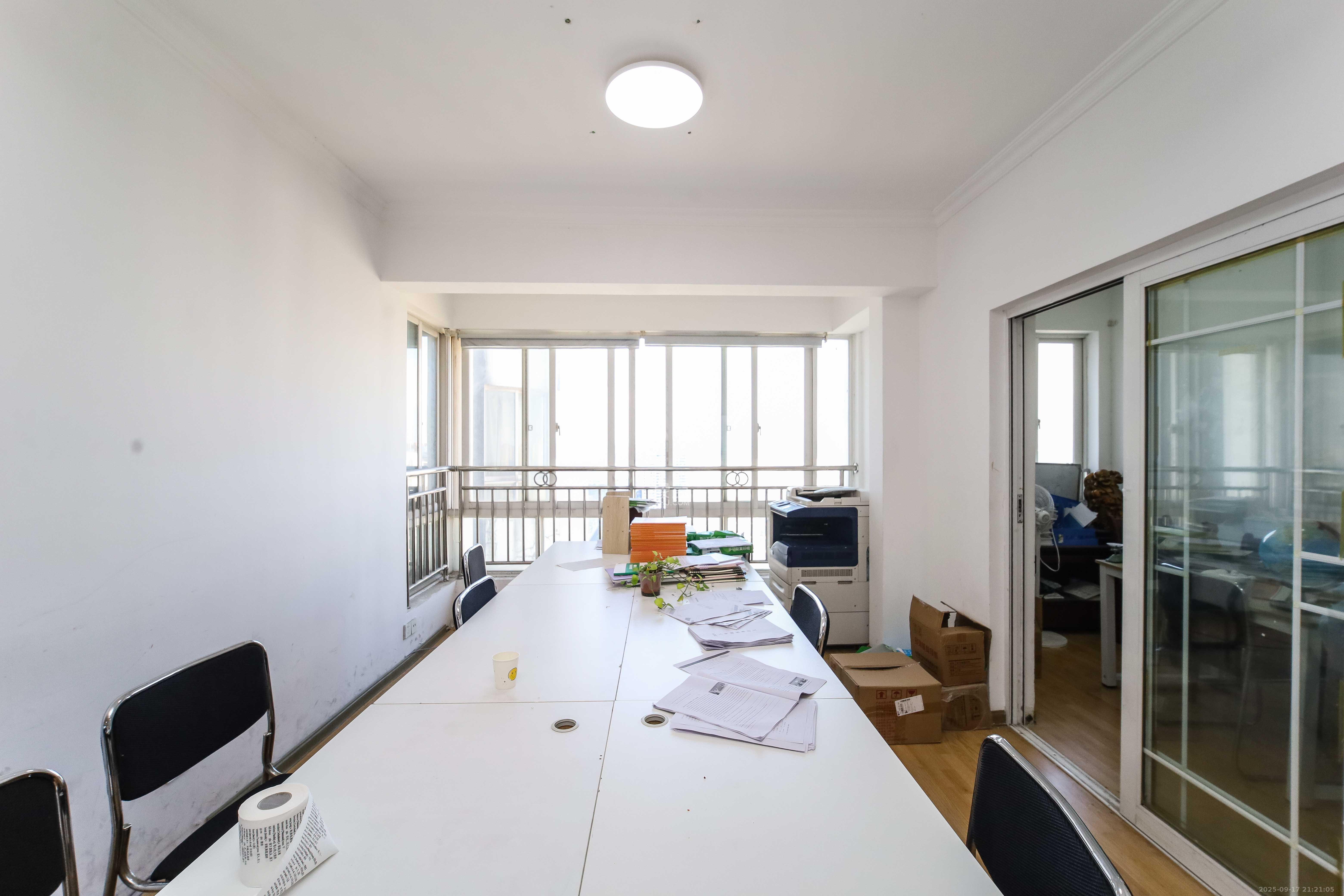 东门壹号家园 4室2厅2卫 108.0万 东门壹号家园 4室2厅2卫 108.0万客厅