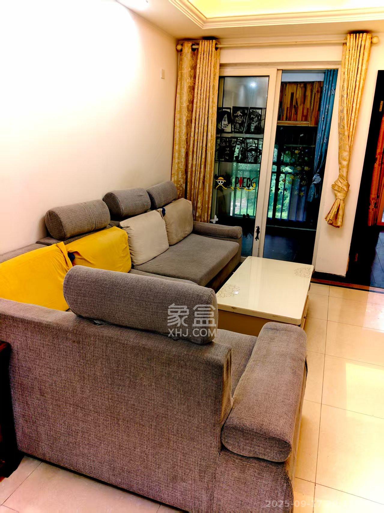 郡原居里  2室2厅1卫    1300.0元/月 郡原居里  2室2厅1卫    1300.0元/月