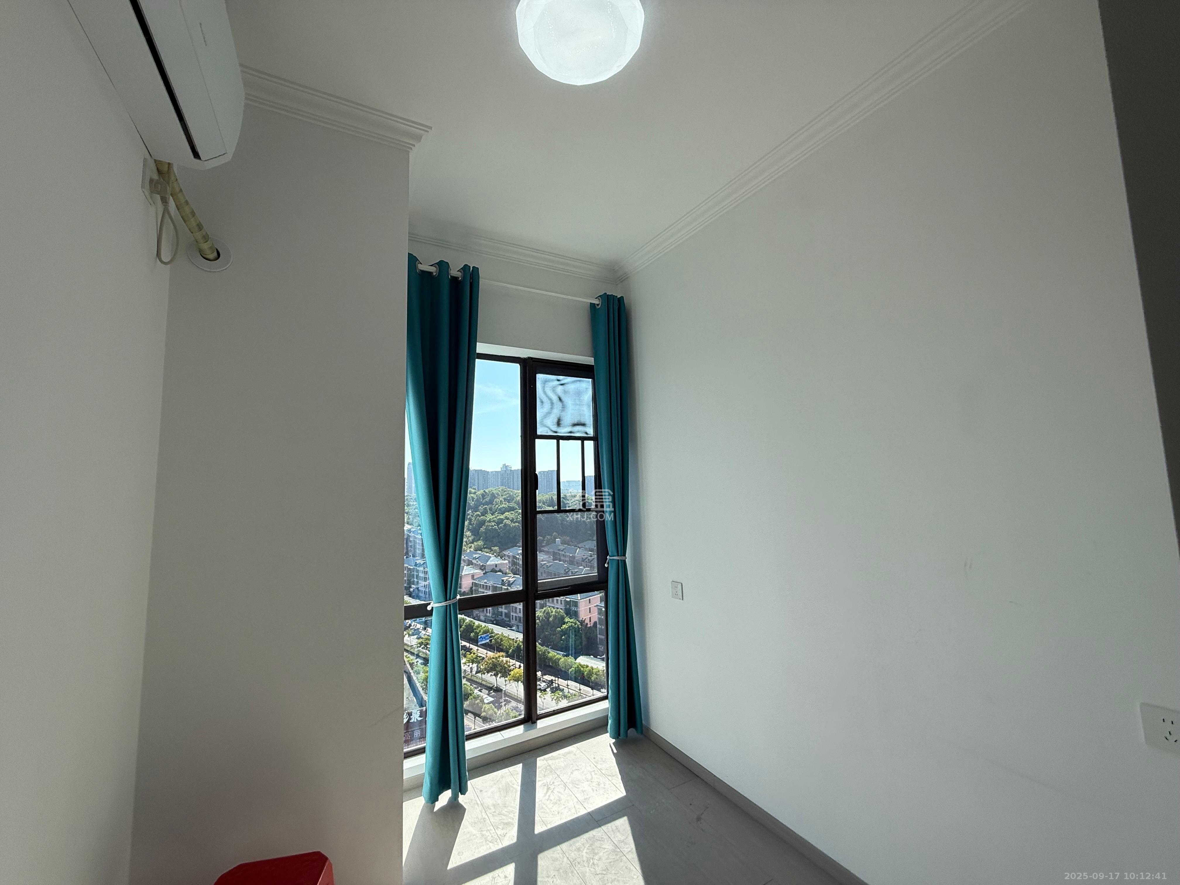 鄱阳汇金中心 1室0厅0卫 1900.0元/月 鄱阳汇金中心 1室0厅0卫 1900.0元/月室内图