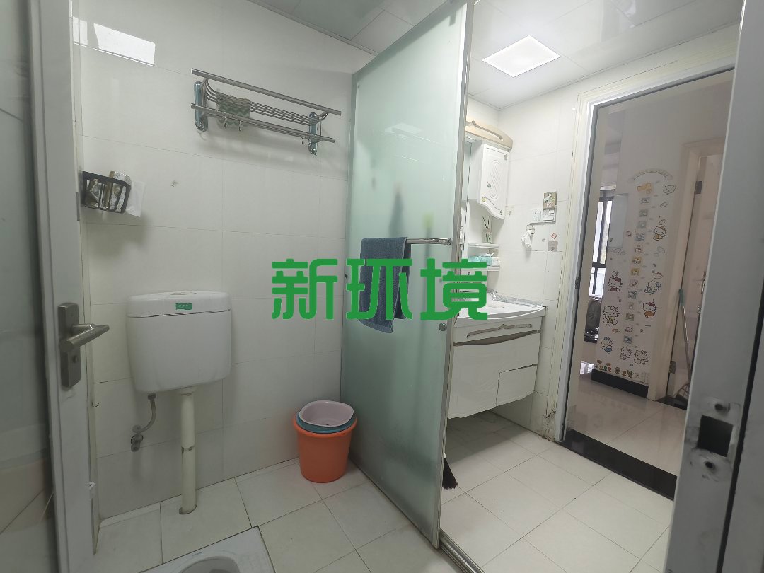 逸臣桃源  2室2厅1卫    45.8万客厅