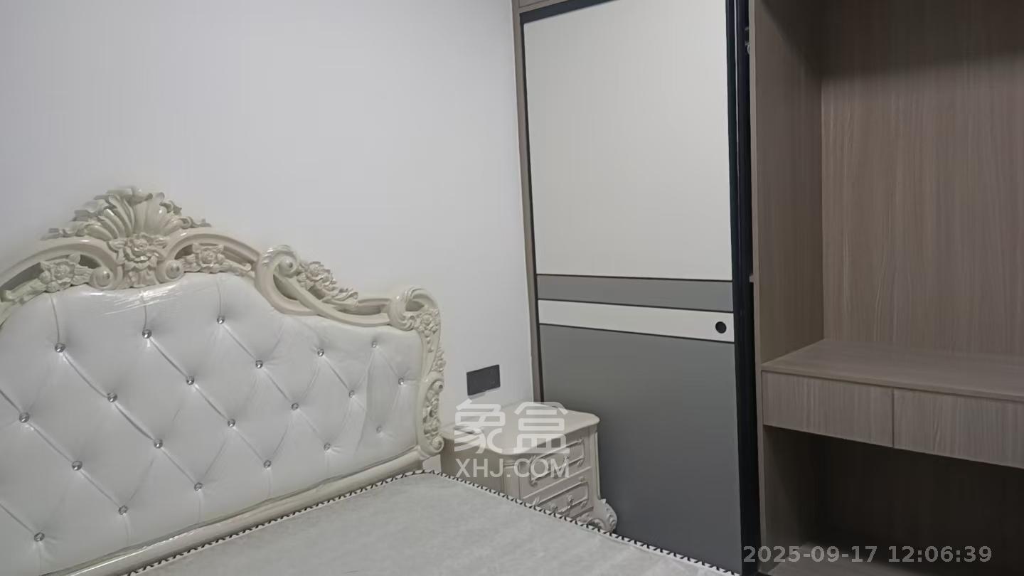 东合新苑  2室2厅1卫   2100.00元/月室内图