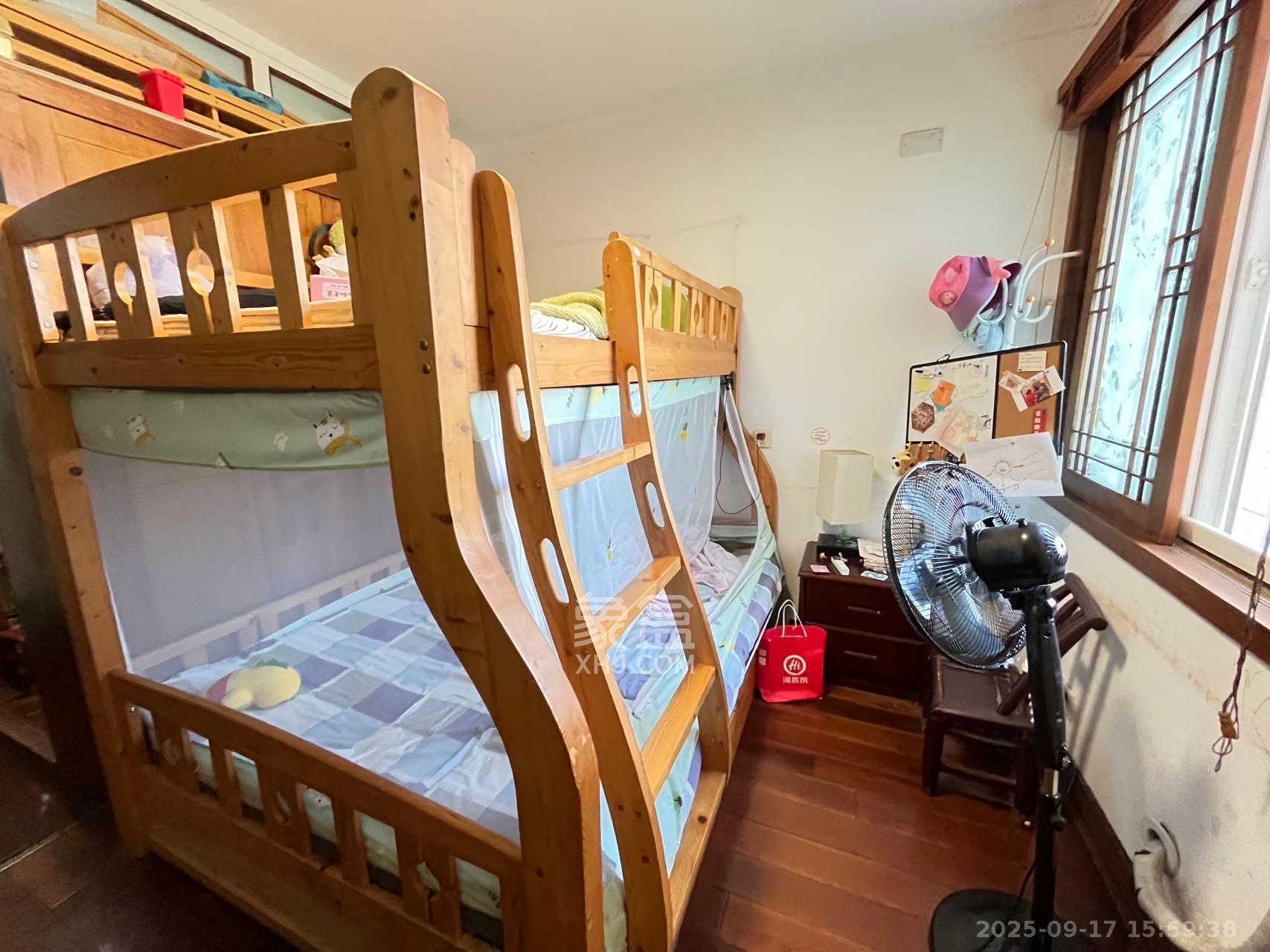 德政园  3室2厅2卫    2400.0元/月 德政园  3室2厅2卫    2400.0元/月室内图