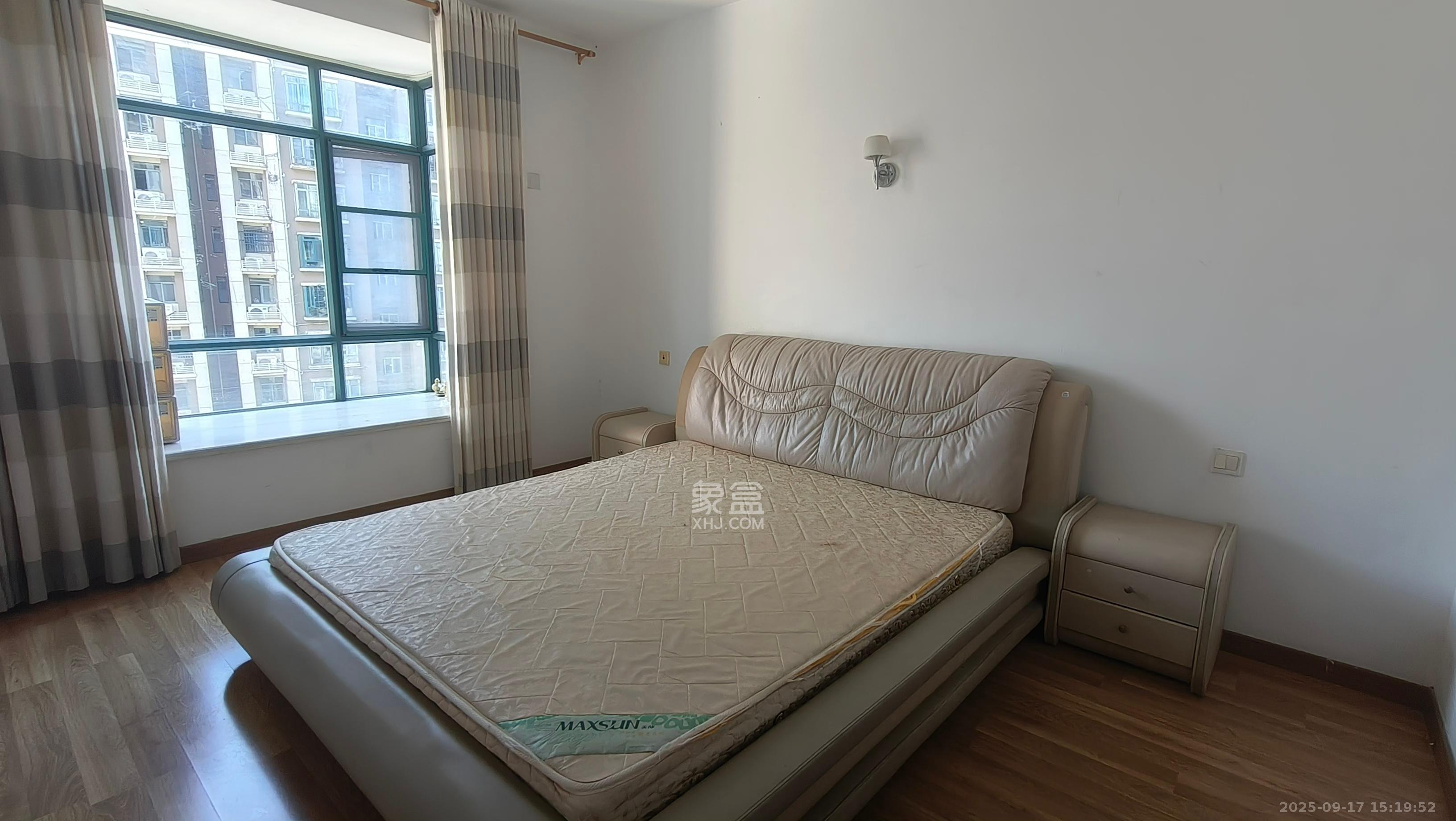 中江国际花城 3室2厅2卫 3400.0元/月 中江国际花城 3室2厅2卫 3400.0元/月室内图