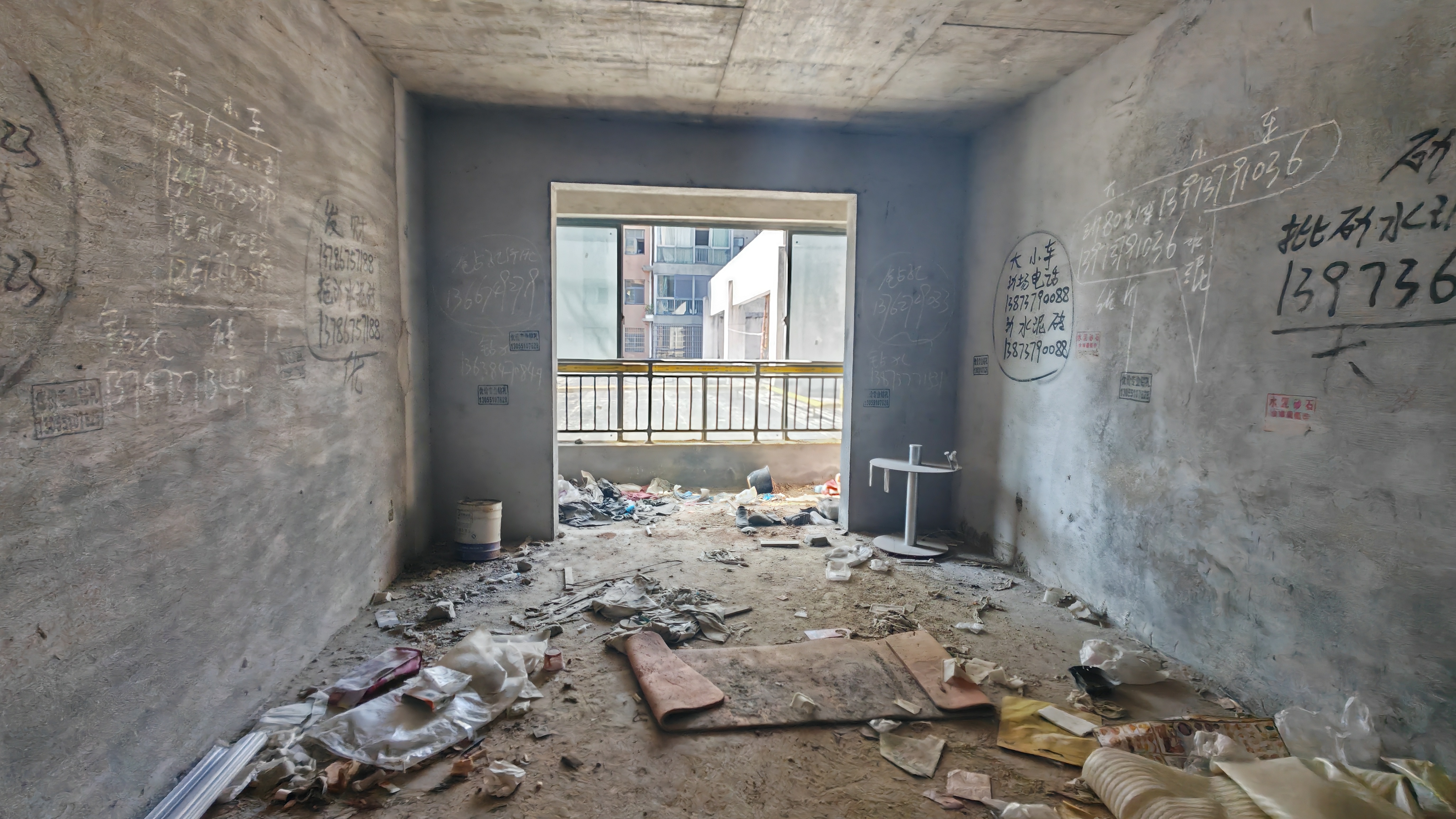 梓山豪苑  1室1厅1卫    19.8万室内图