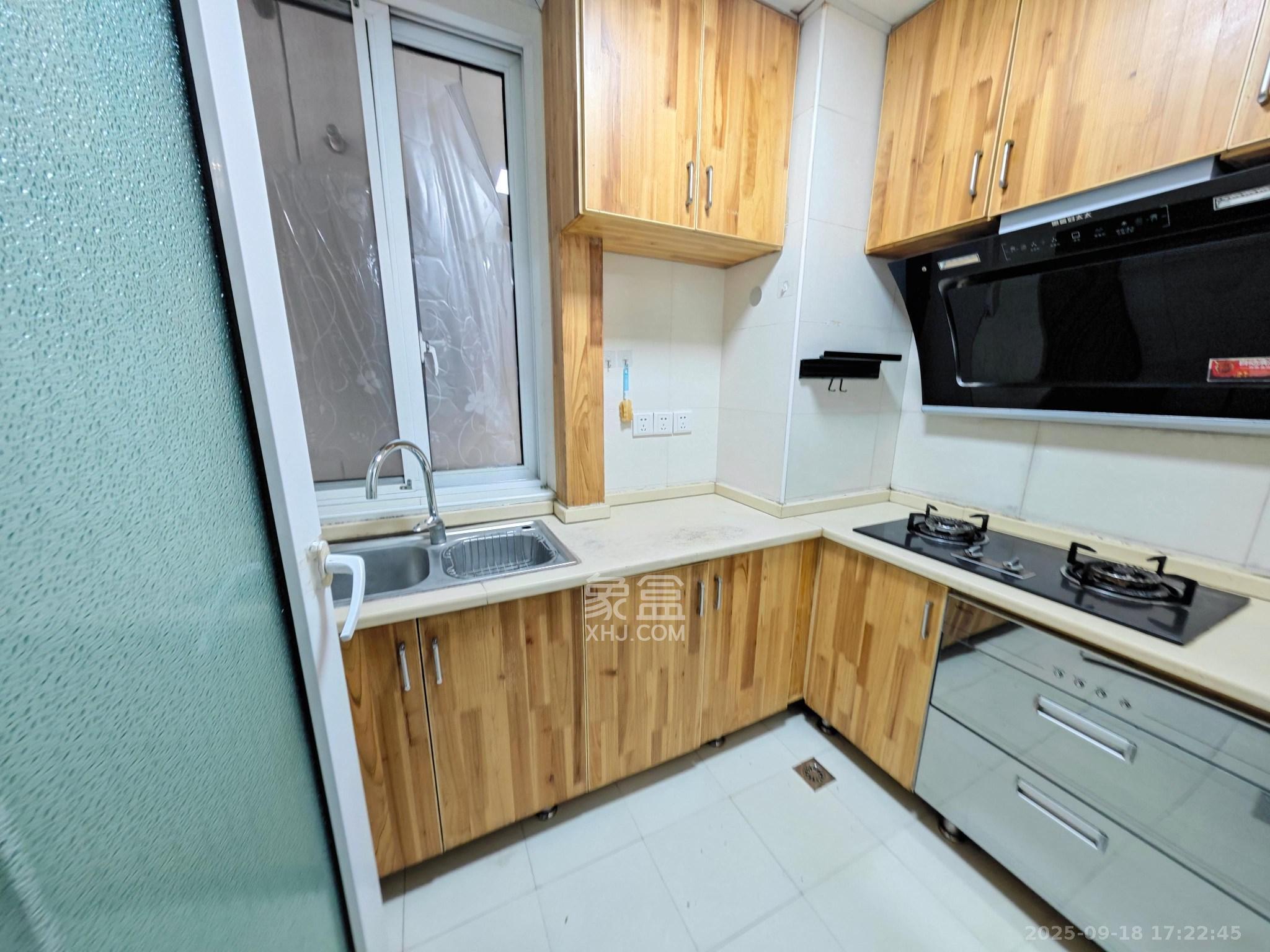 三重星都心  2室1厅1卫    2000.0元/月室内图