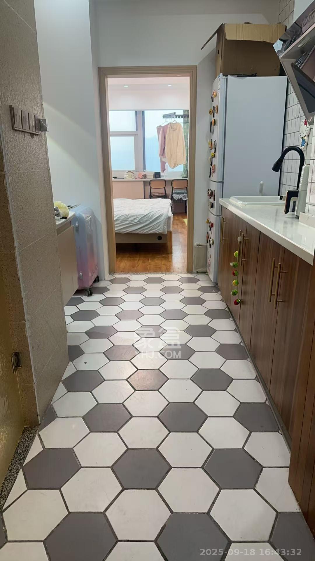 宇成开福广场 1室1厅1卫 1880.0元/月 宇成开福广场 1室1厅1卫 1880.0元/月室内图