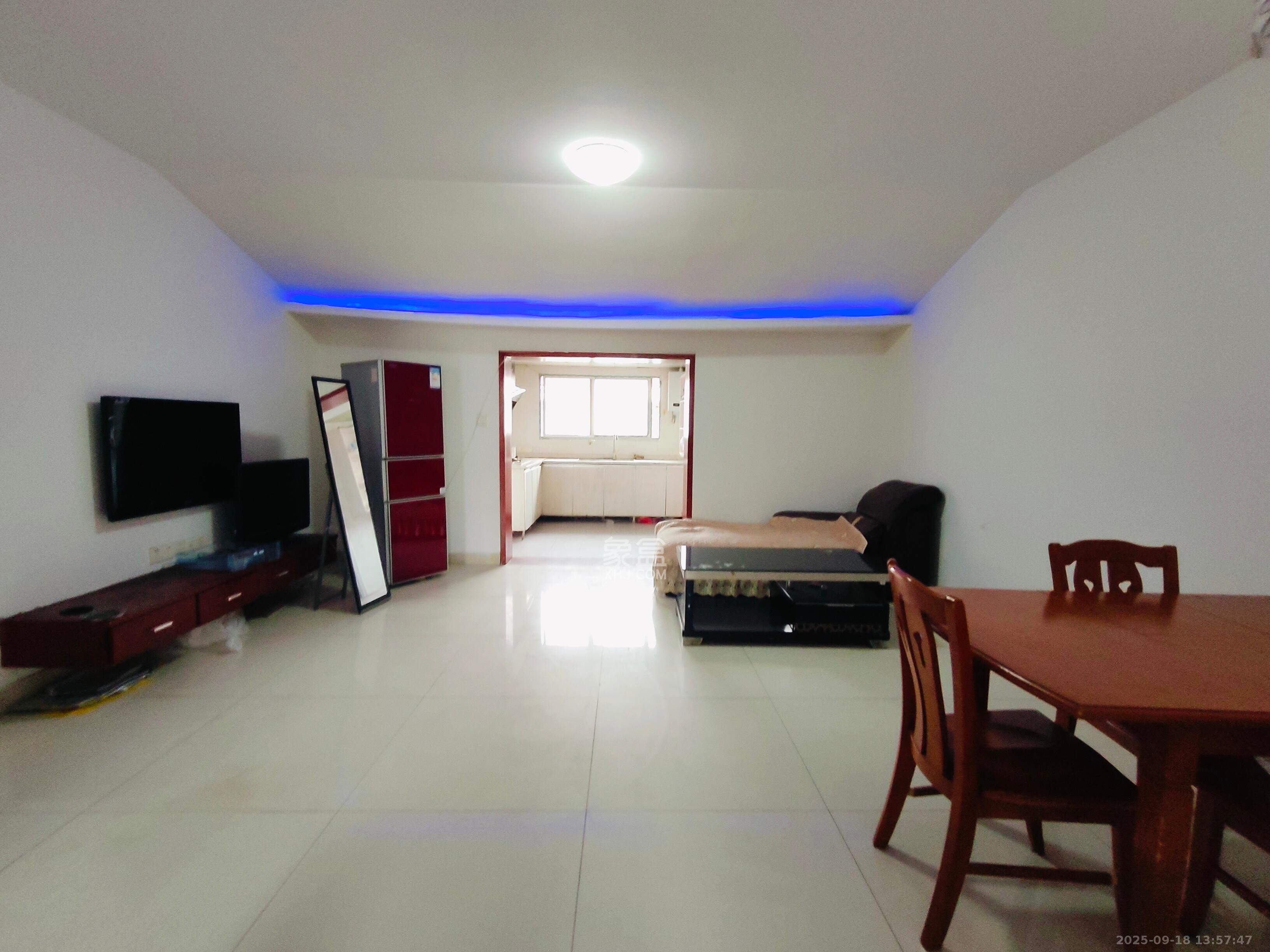 湘绣城  2室1厅1卫    800.0元/月室内图