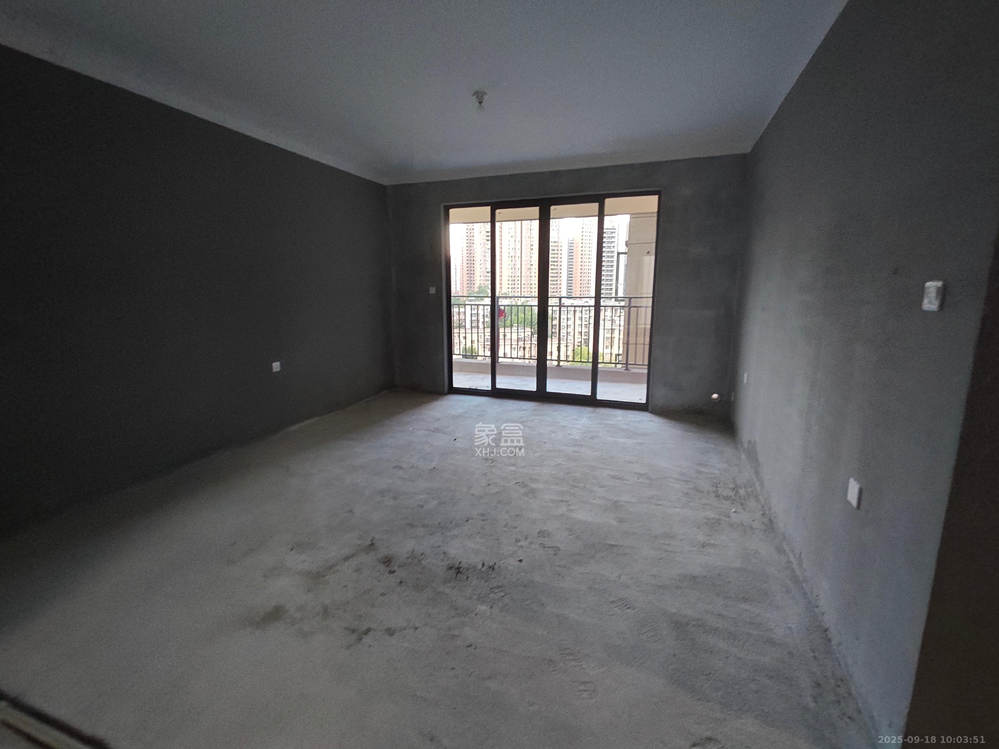 中建钰和城  4室2厅2卫    1500.0元/月室内图