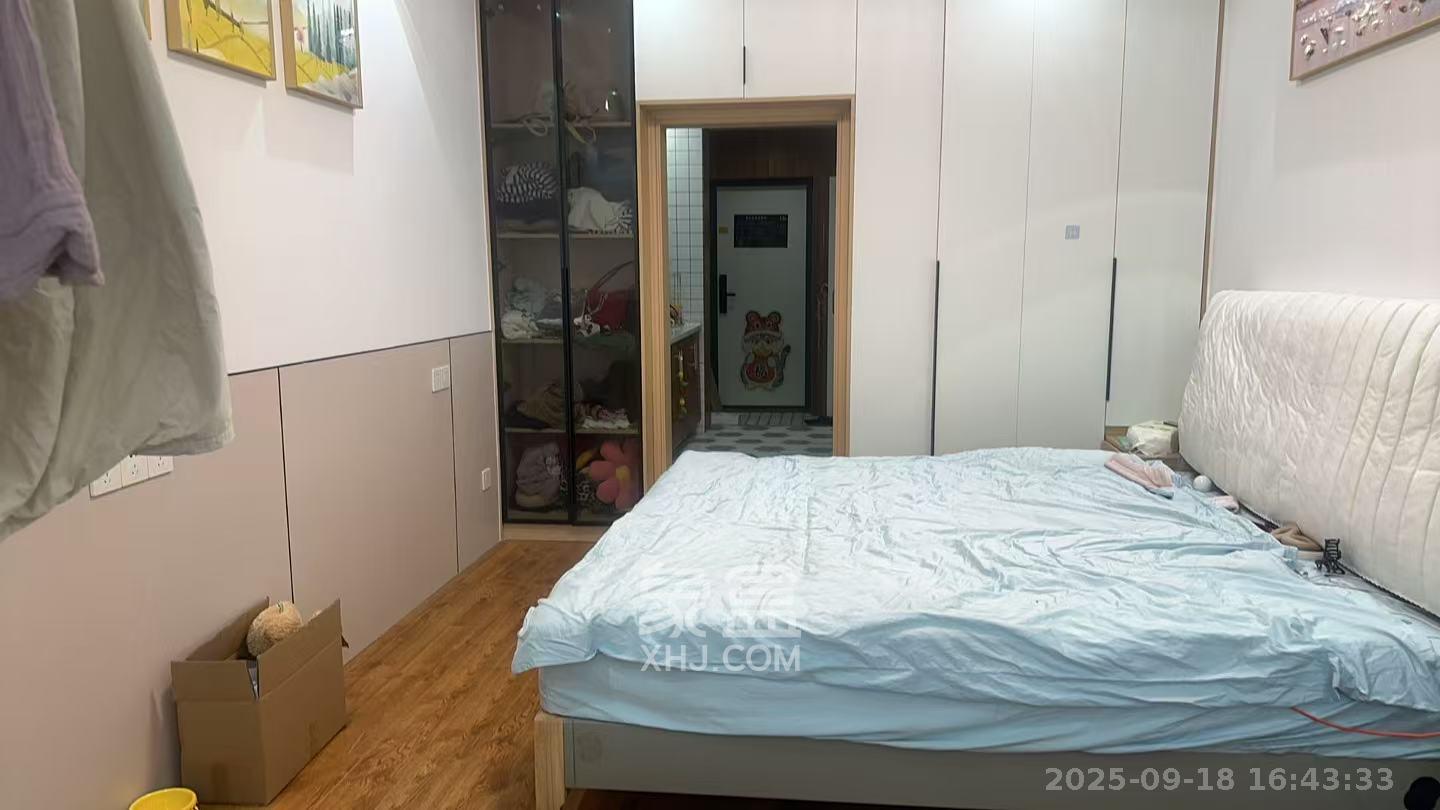 宇成开福广场  1室1厅1卫    1880.0元/月室内图