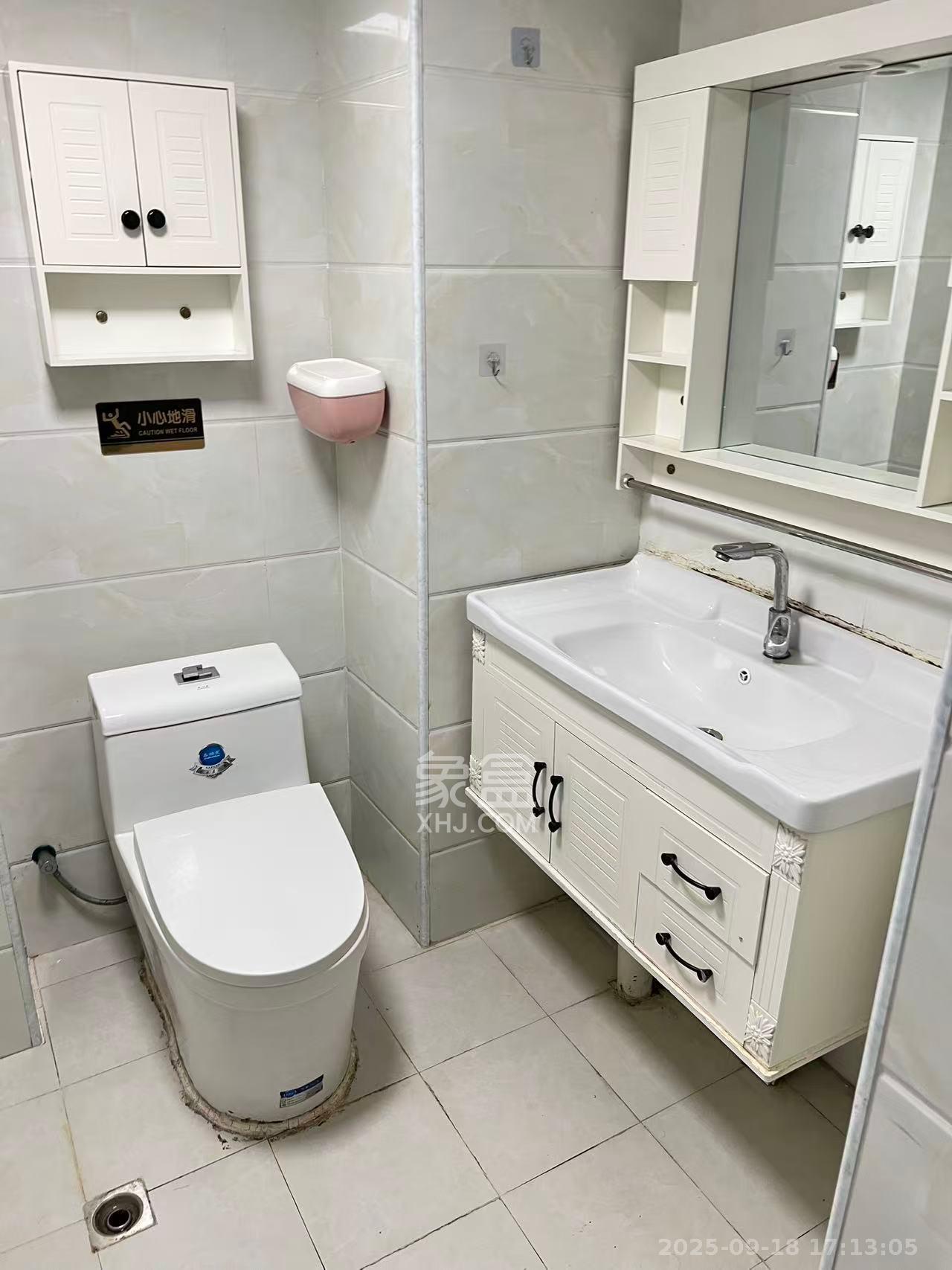 五一钻界 1室1厅1卫 2000.0元/月 五一钻界 1室1厅1卫 2000.0元/月室内图