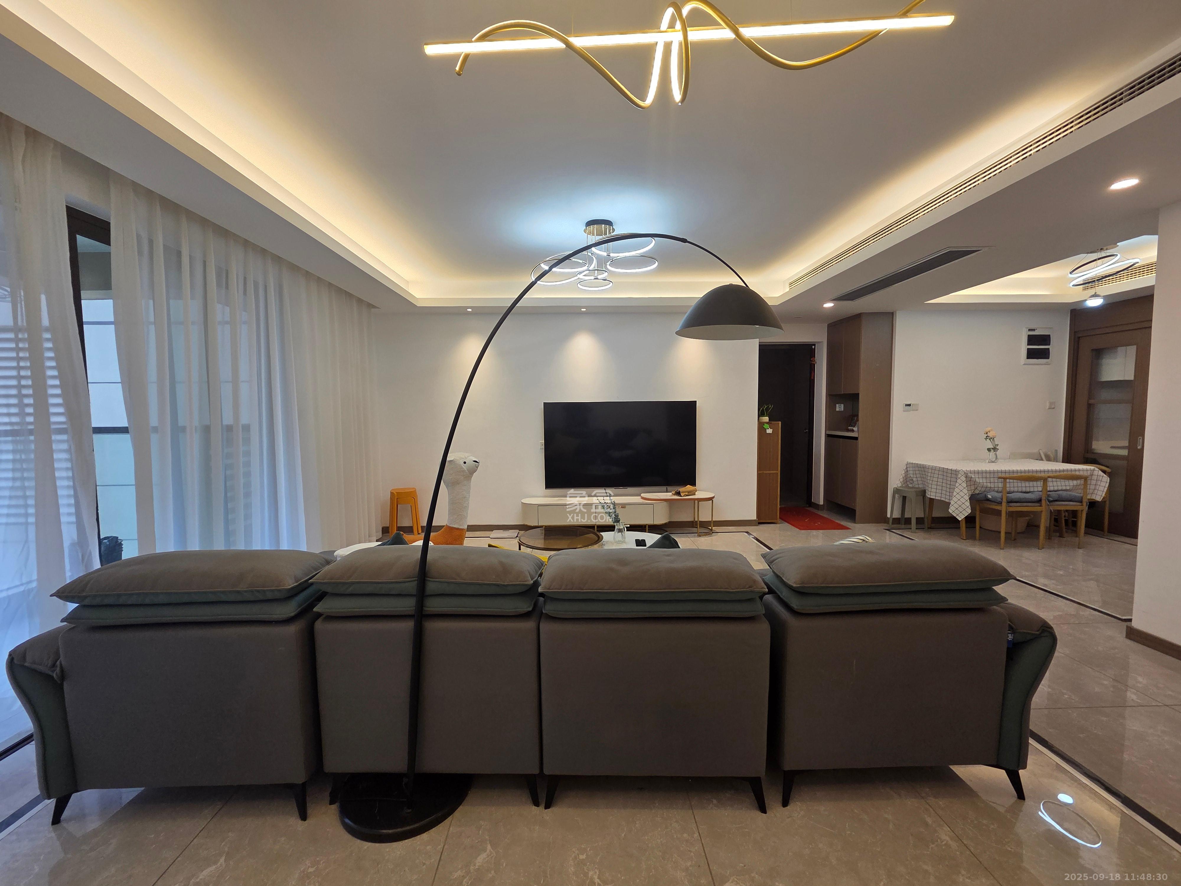 龙湖铂金中心(龙湖春江郦城) 1室0厅0卫 4500.0元/月 龙湖铂金中心(龙湖春江郦城) 1室0厅0卫 4500.0元/月室内图