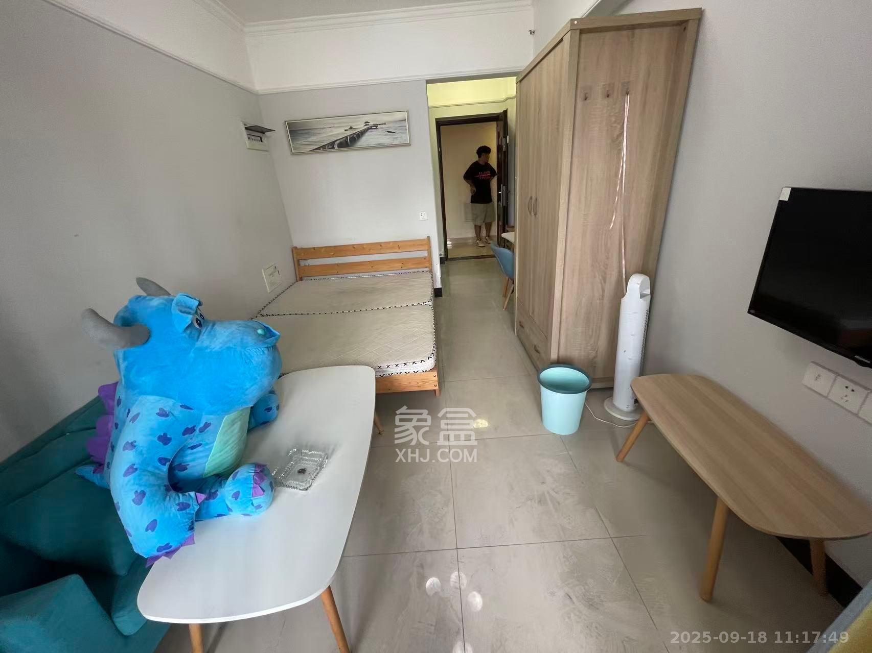 欧亚达国际广场  1室1厅1卫    1300.0元/月室内图