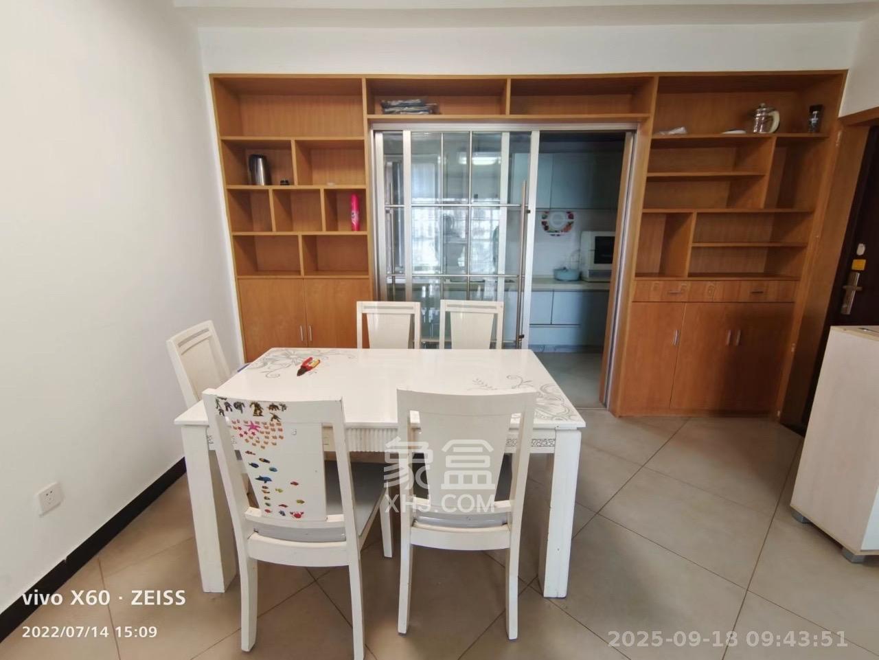 理工大学职工单位房青年汇  3室2厅2卫    2200.0元/月室内图