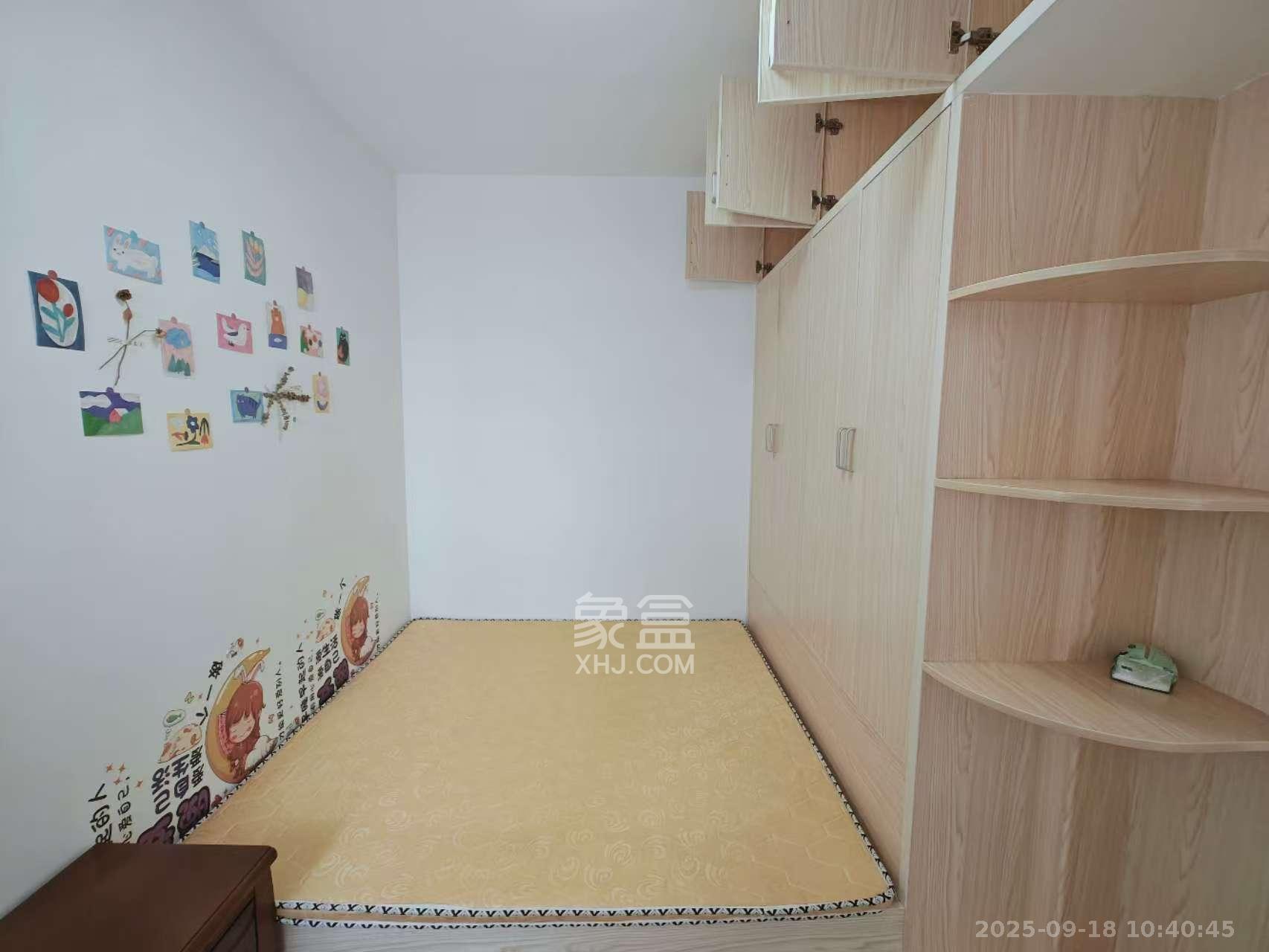 金地格林公馆  2室1厅1卫    2500.0元/月室内图