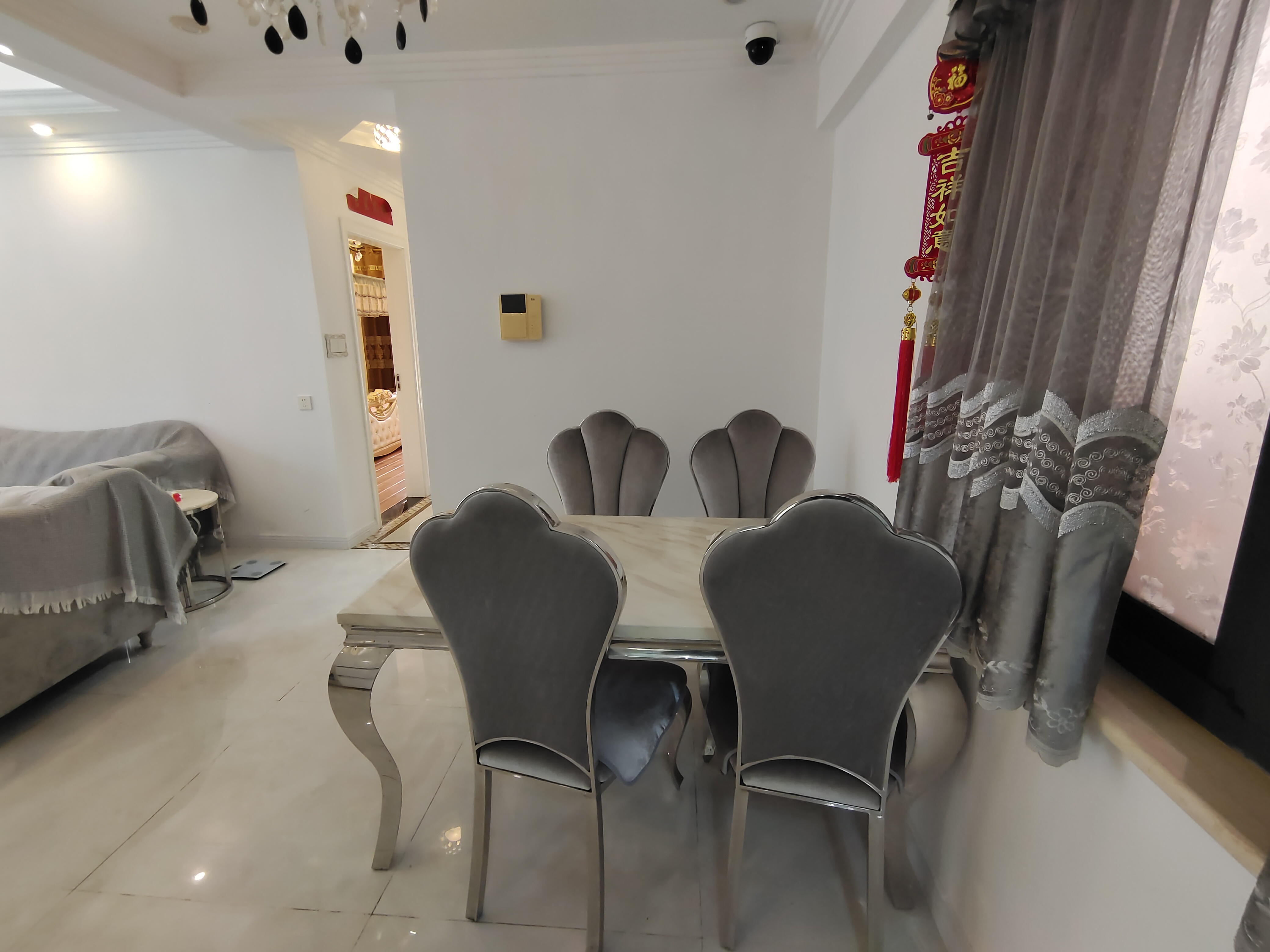 星华佳园 3室2厅1卫 4200.0元/月 星华佳园 3室2厅1卫 4200.0元/月室内图